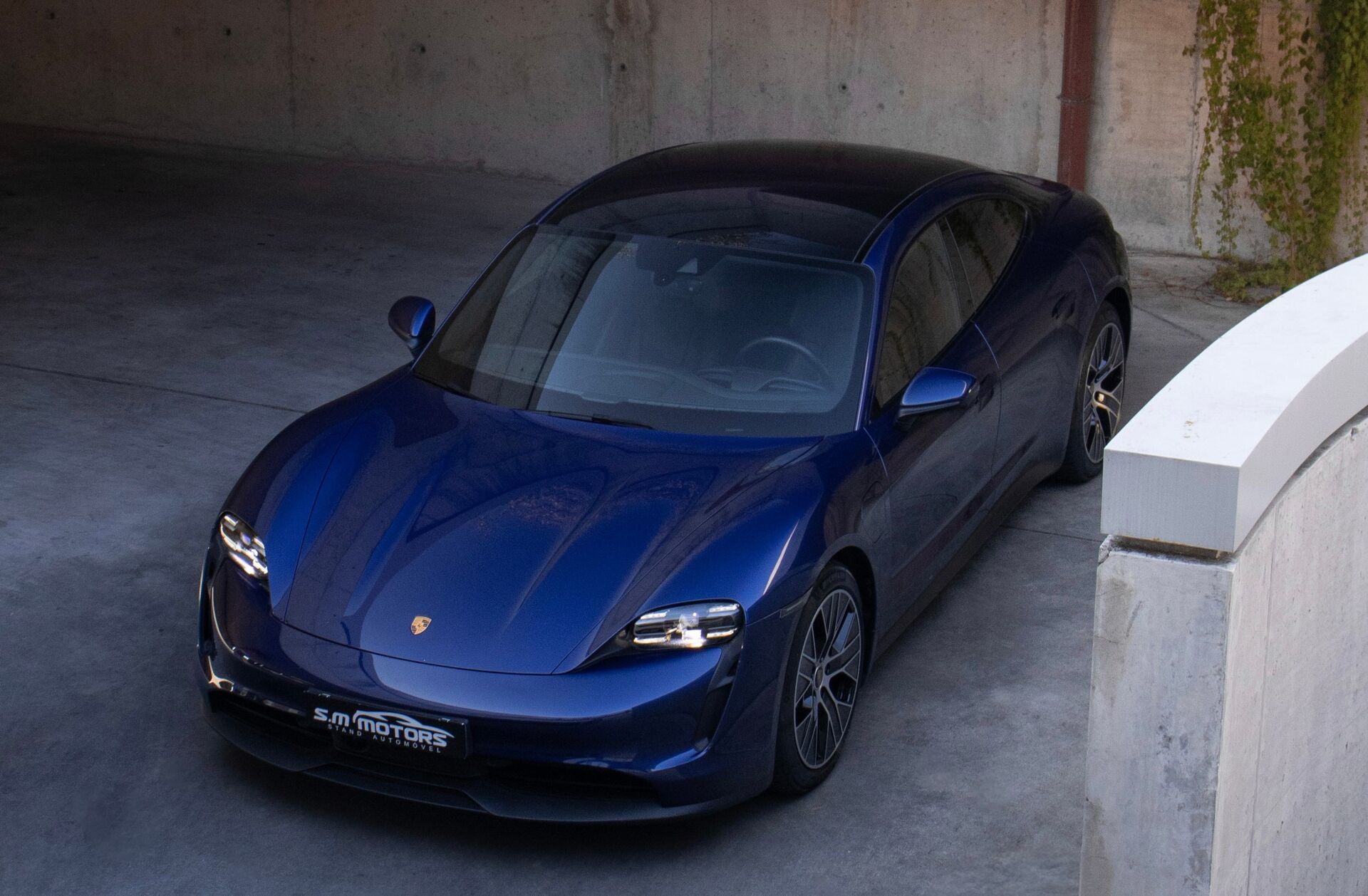 PORSCHE Taycan Taycan