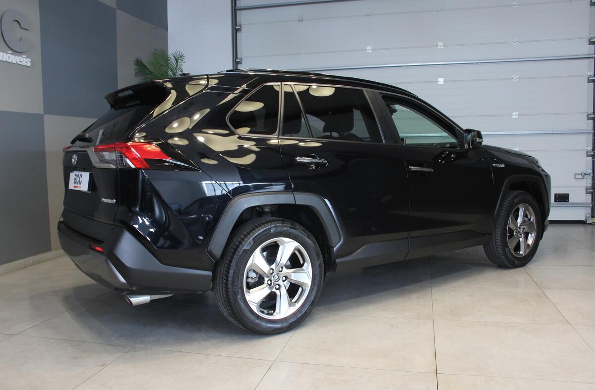 TOYOTA RAV 4 2.5 HDF Exclusive