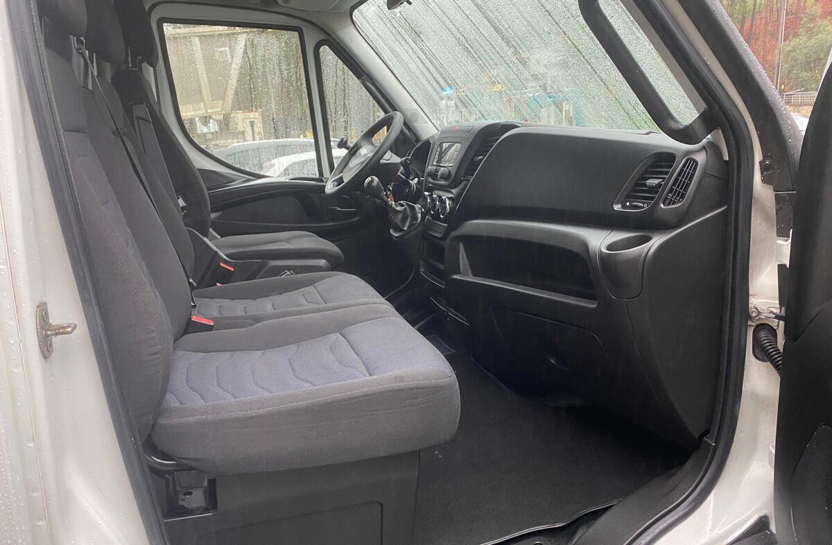IVECO Daily 3.0 35C15 3750