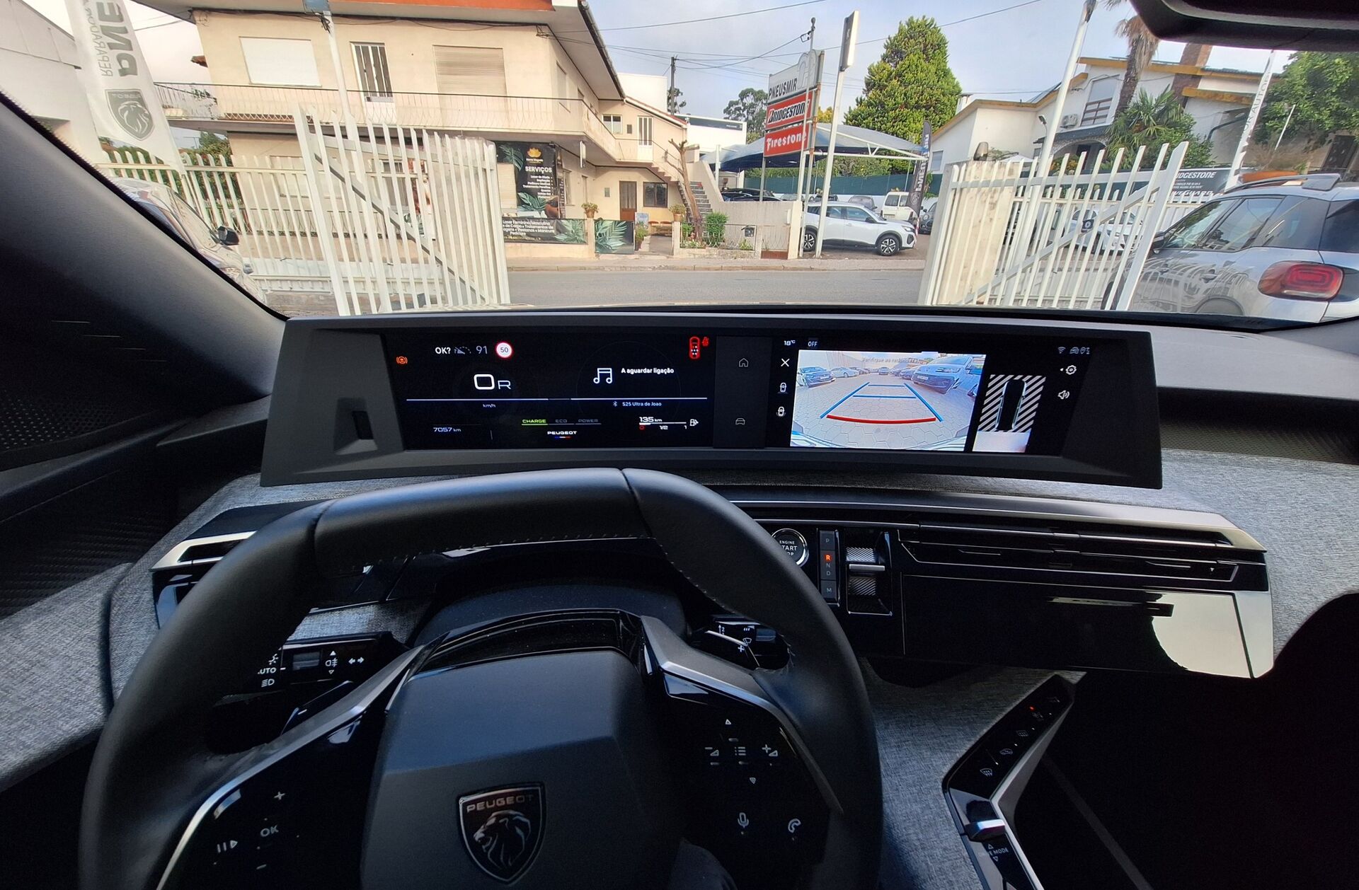 PEUGEOT 5008 1.2 Hybrid Allure e-DCS6