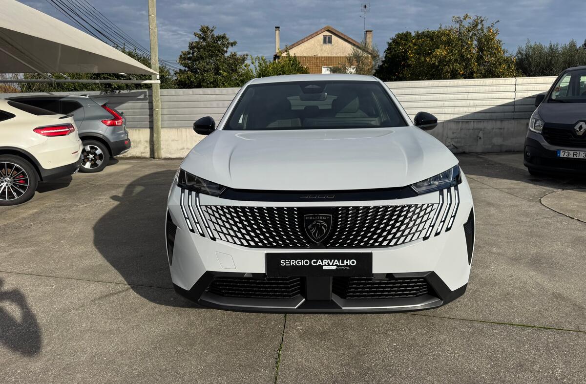 PEUGEOT 3008 1.2 Hybrid Allure e-DCS6