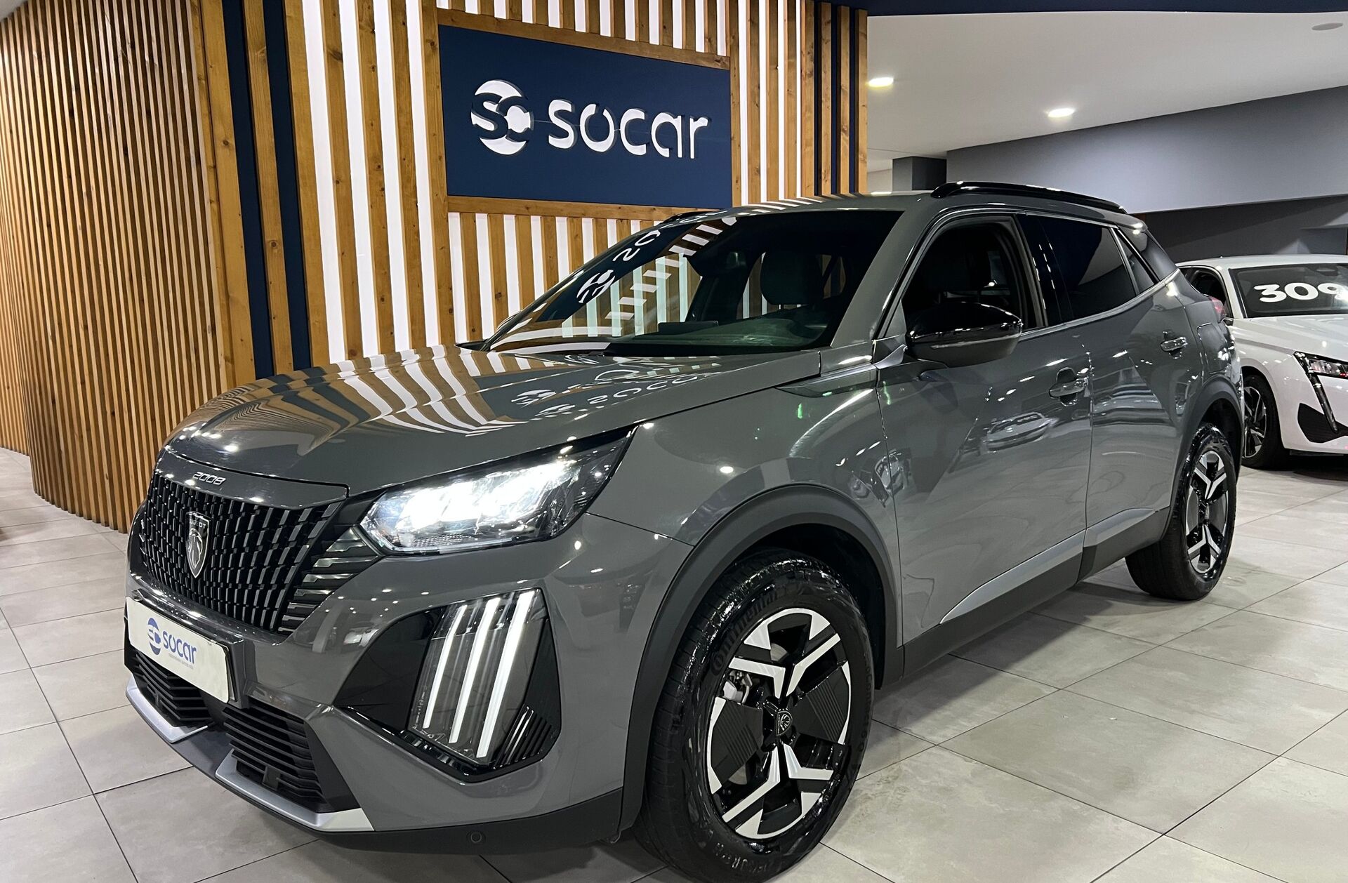 PEUGEOT 2008 1.2 Hybrid Allure e-DCS6