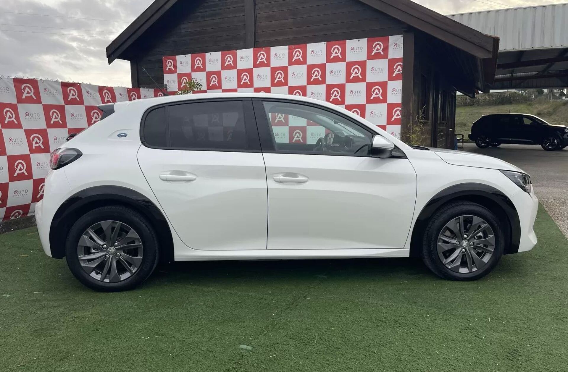 PEUGEOT 208 e- 50 kWh Active Pack