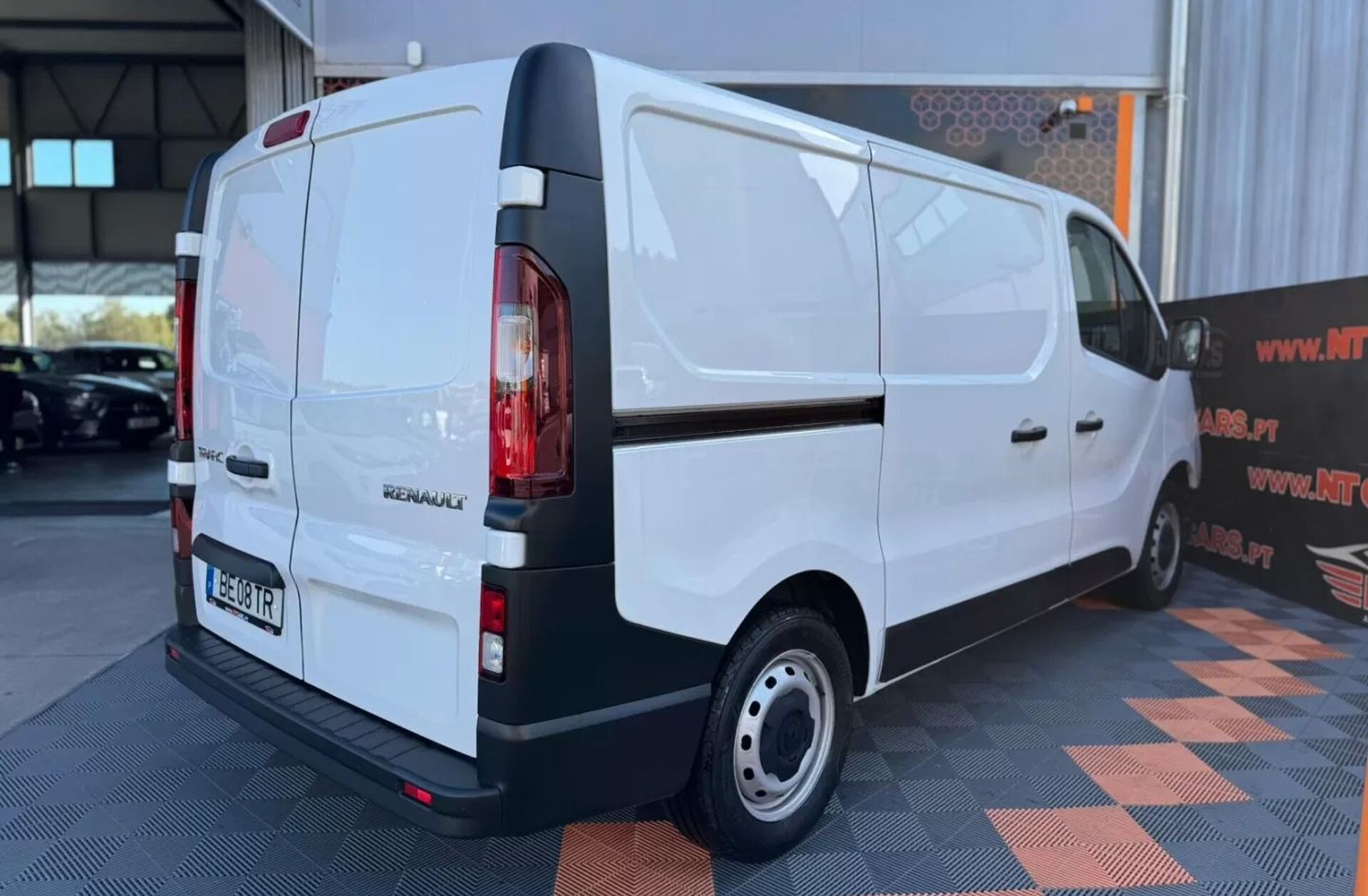 RENAULT Trafic 2.0 Blue dCi L1H1