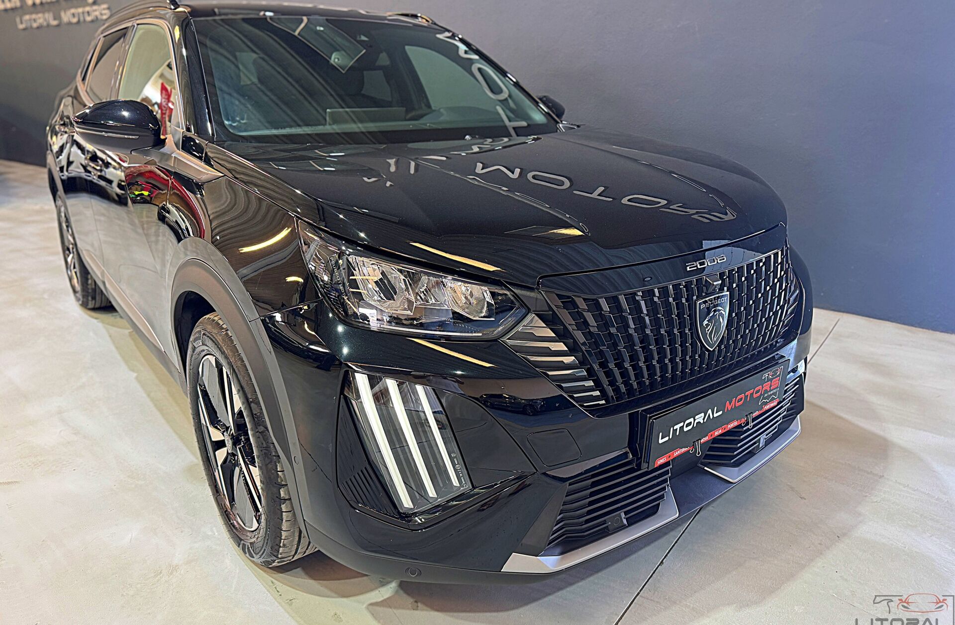 PEUGEOT 2008 1.2 PureTech Allure