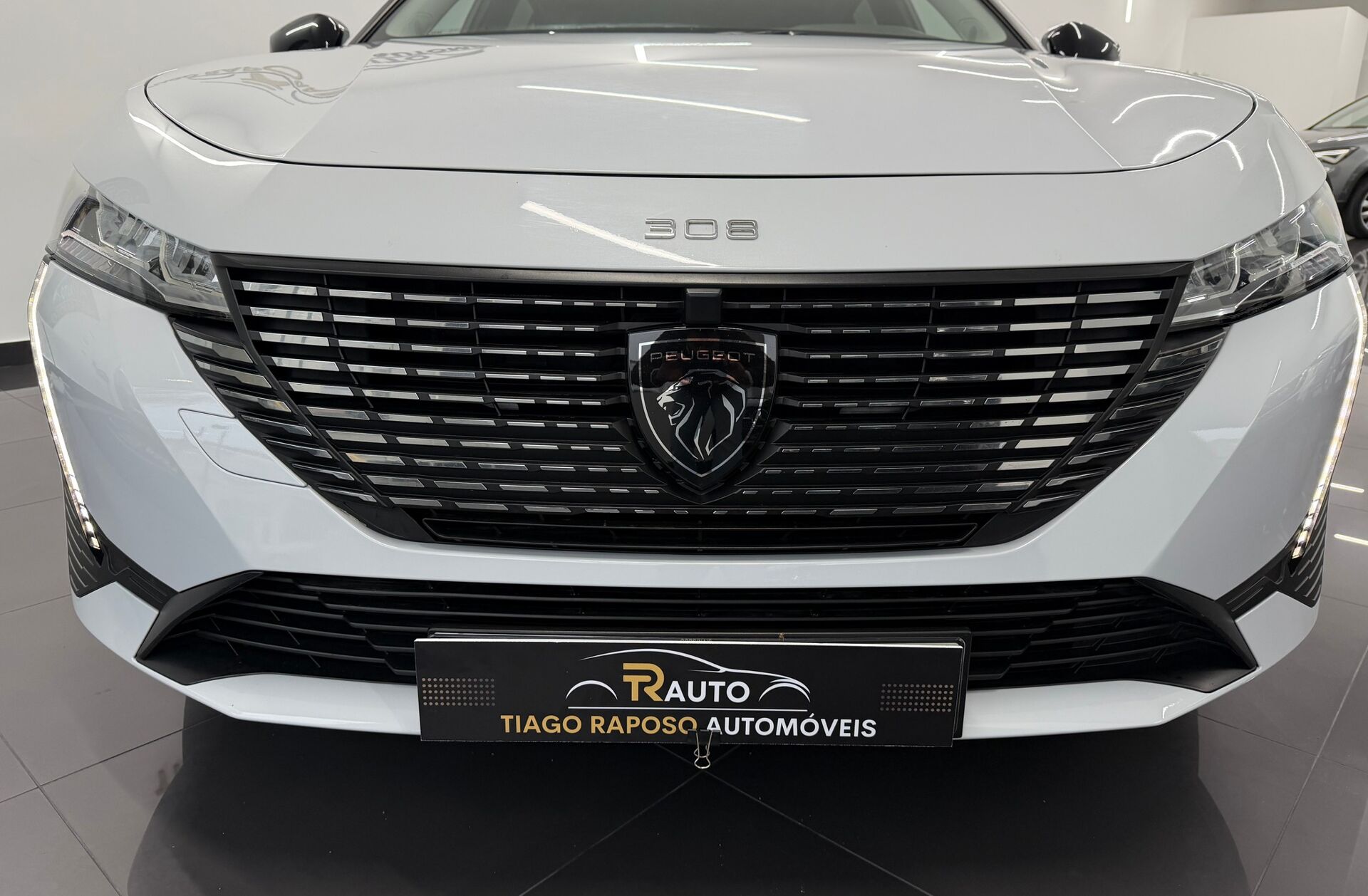 PEUGEOT 308 1.2 PureTech Allure