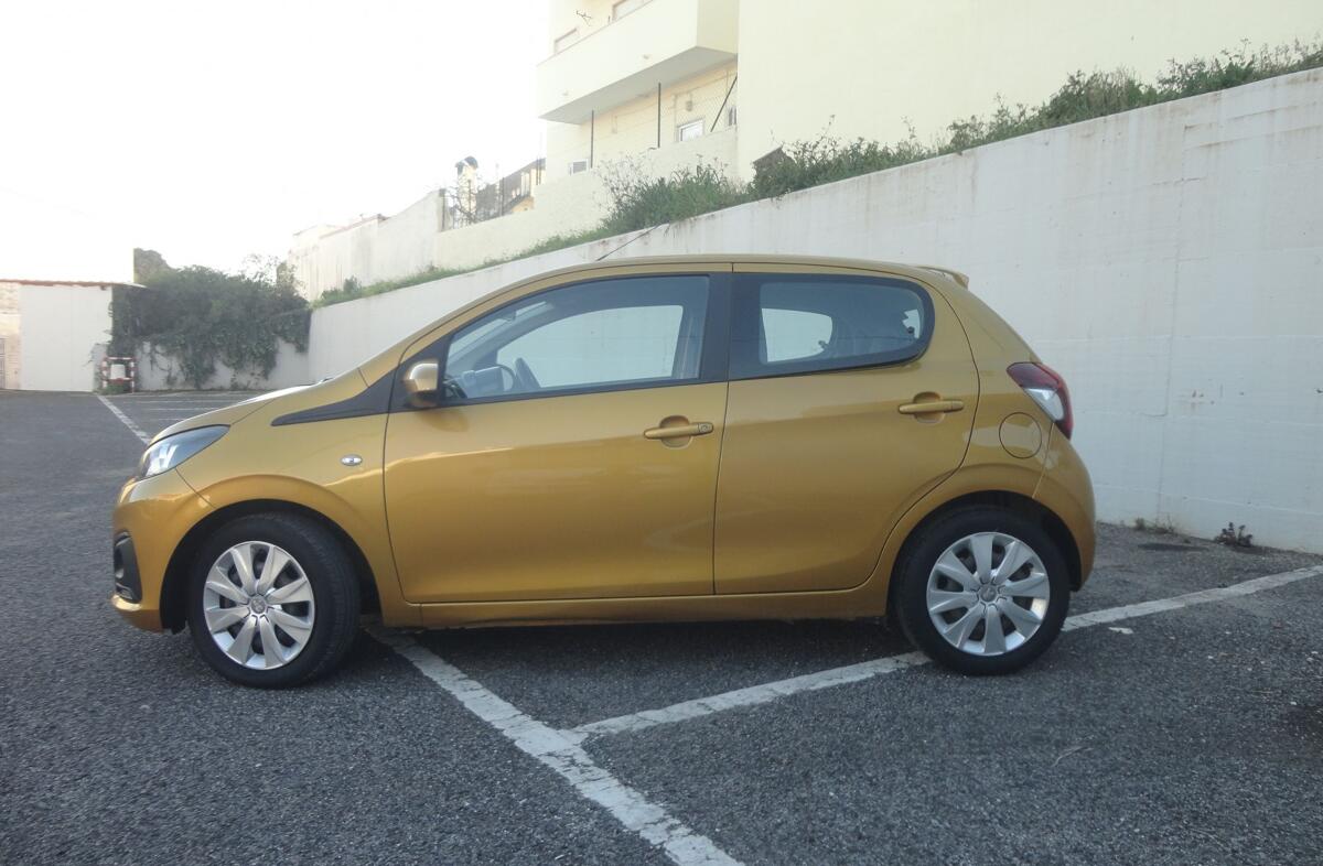 PEUGEOT 108 Top! 1.2 PureTech Allure