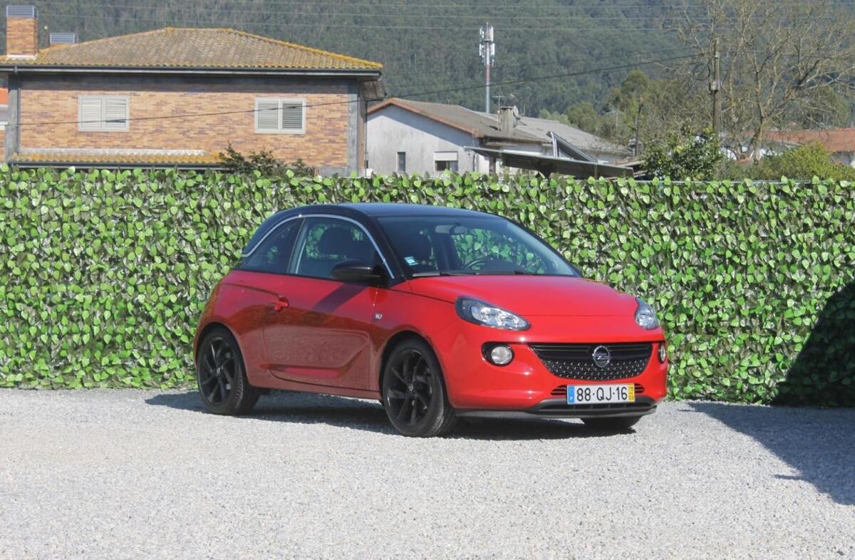 OPEL Adam 1.0 T Slam
