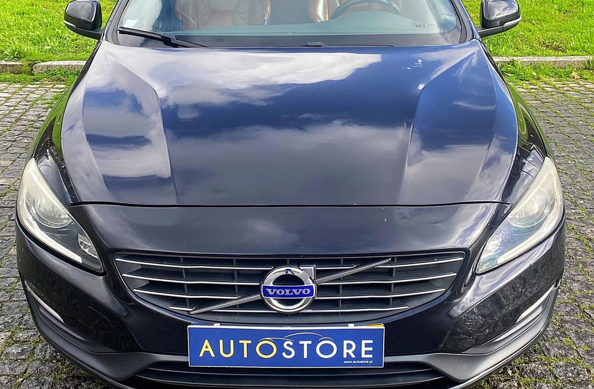 VOLVO V60 1.6 D2 Drive Momentum Start/Stop