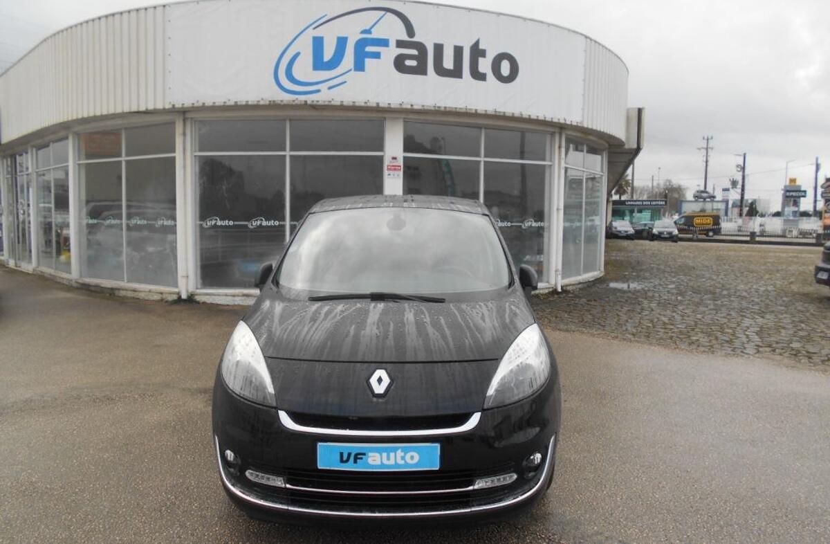 RENAULT Scénic G. 1.5 dCi Bose Edition 7L