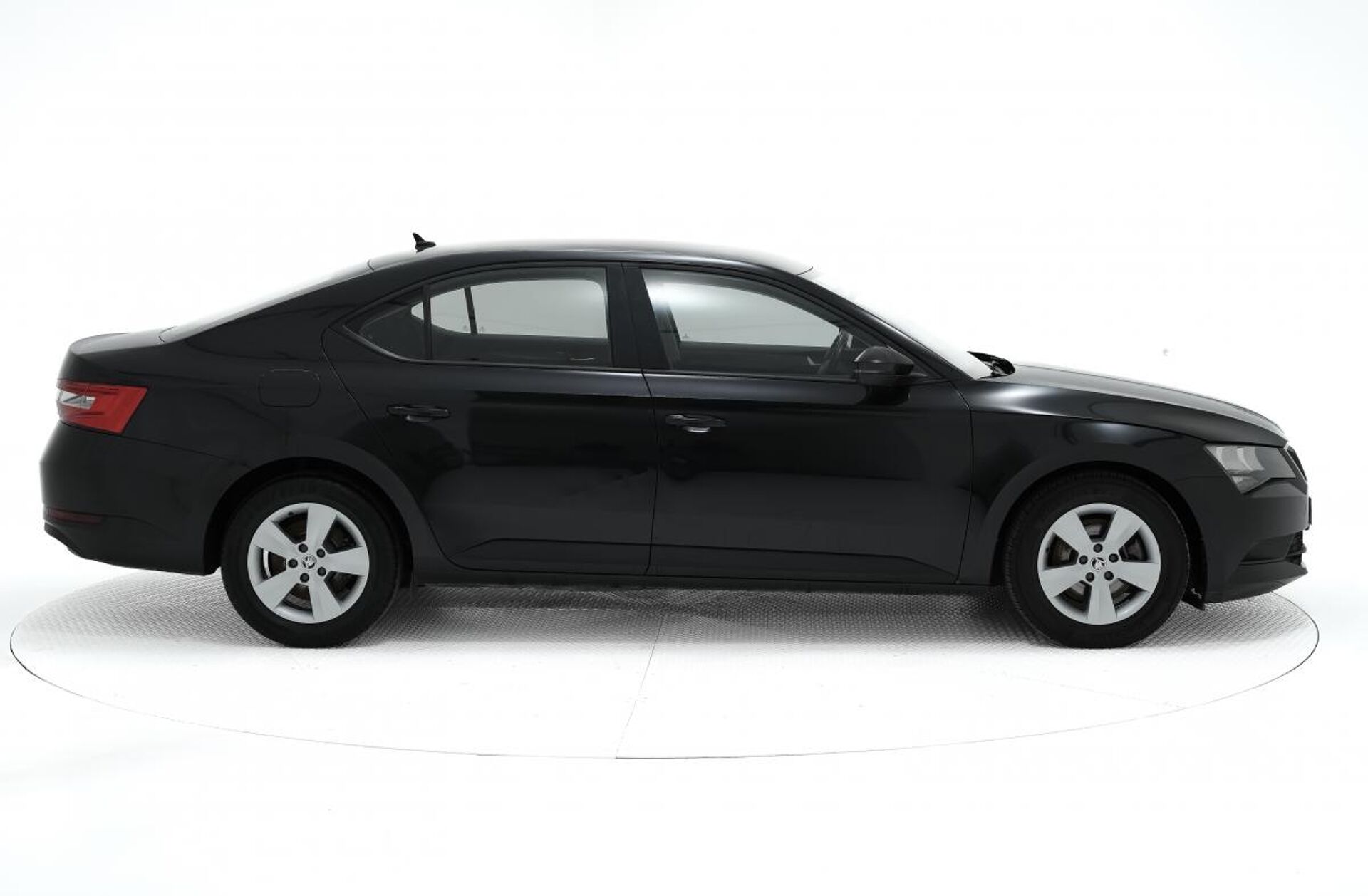 SKODA Superb 1.6 TDI Active