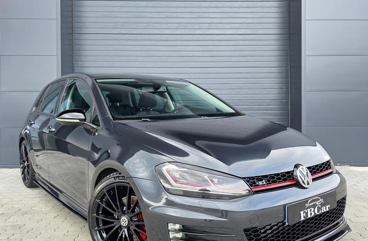 VOLKSWAGEN Golf 1.6 TDi Highline