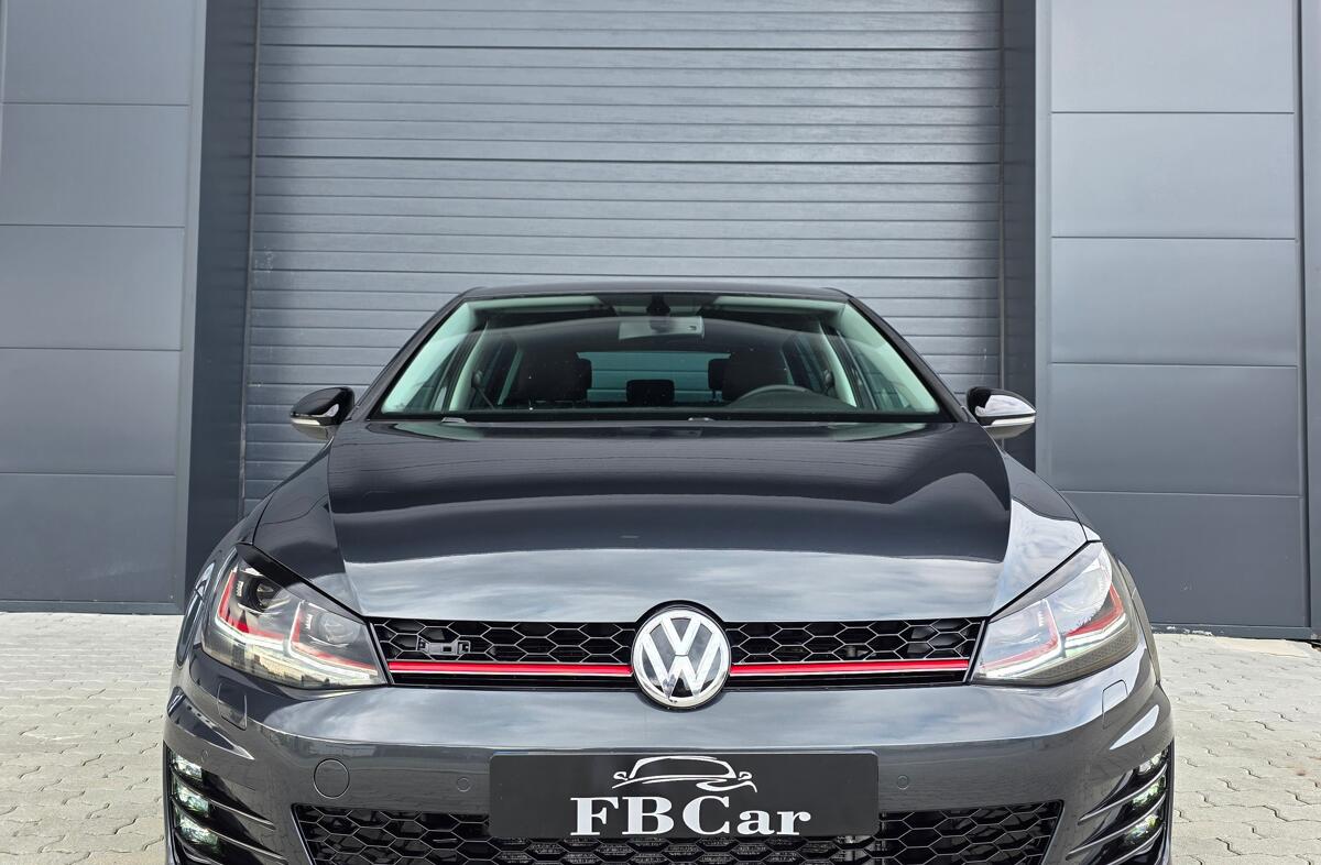 VOLKSWAGEN Golf 1.6 TDi Highline