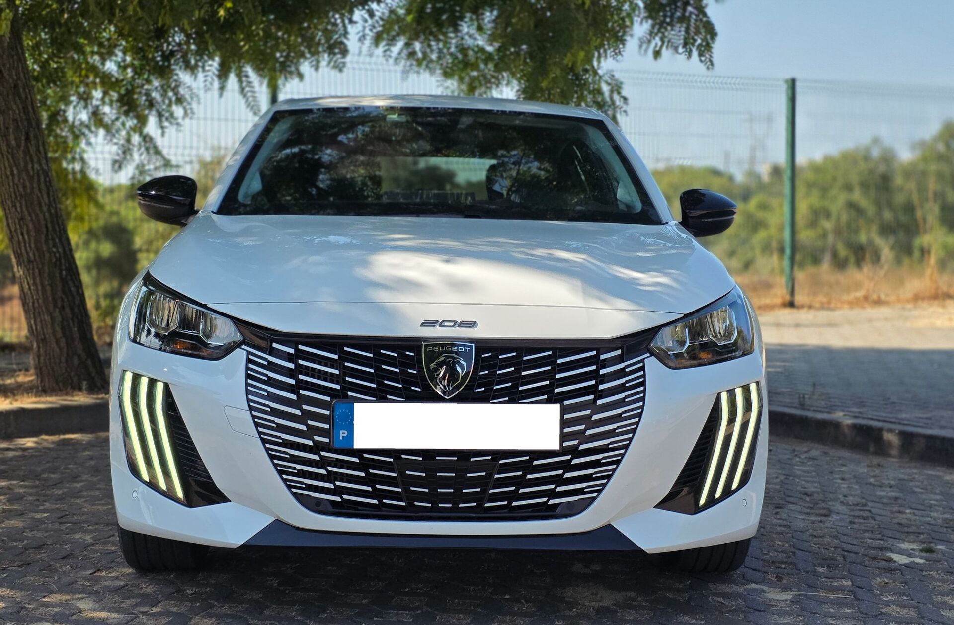 PEUGEOT 208 1.2 Hybrid Active e-DCS6