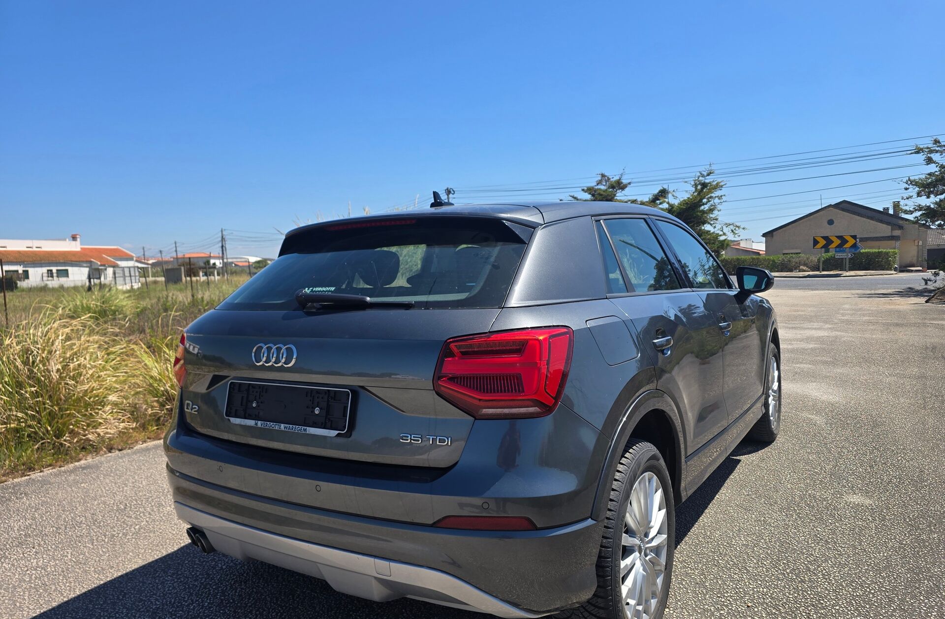 AUDI Q2 30 TDI Design S tronic