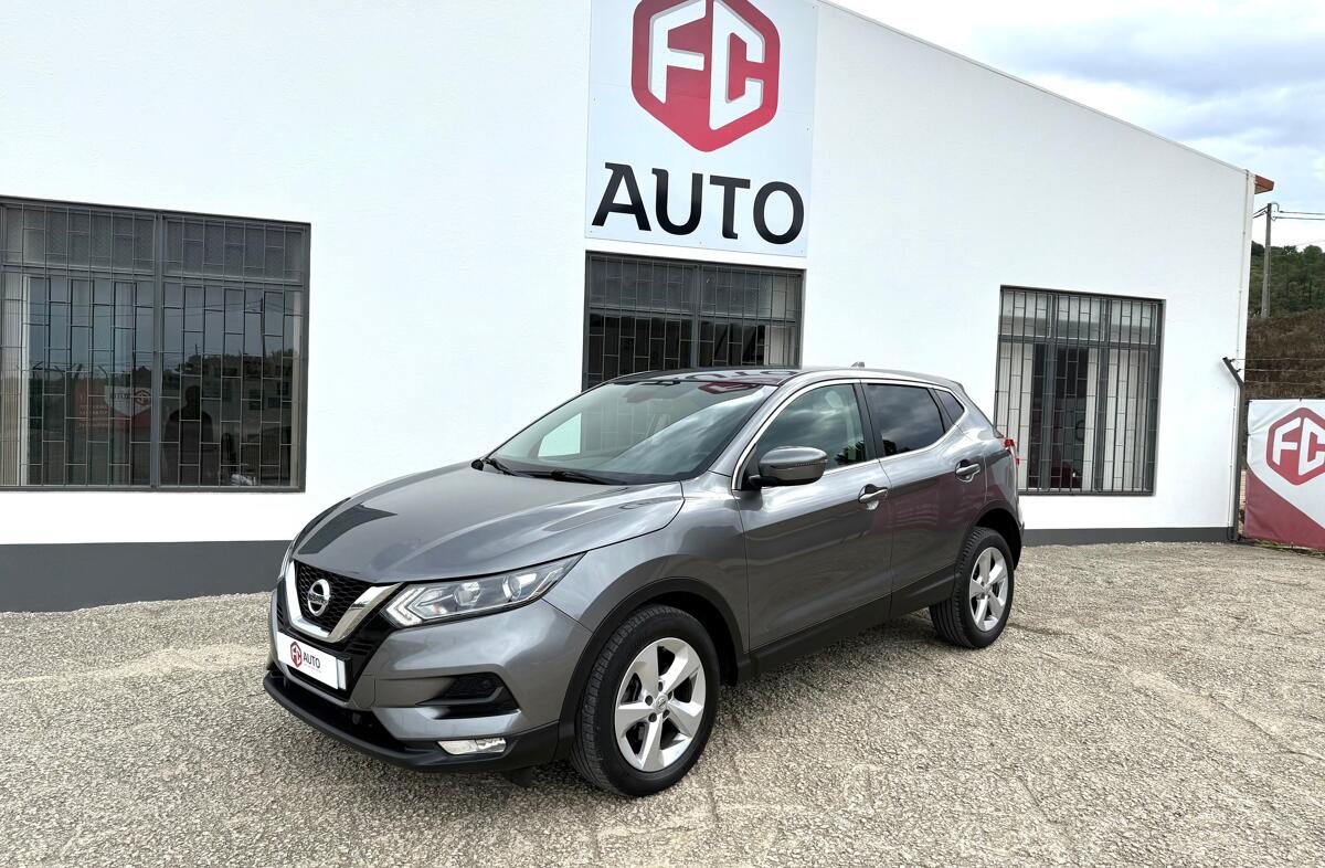 NISSAN Qashqai 1.5 dCi N-Connecta