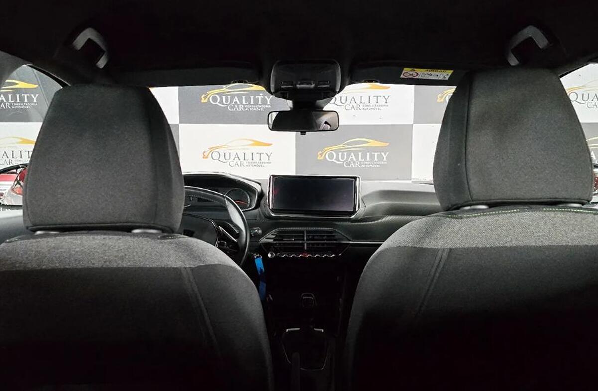 PEUGEOT 2008 1.2 PureTech Allure