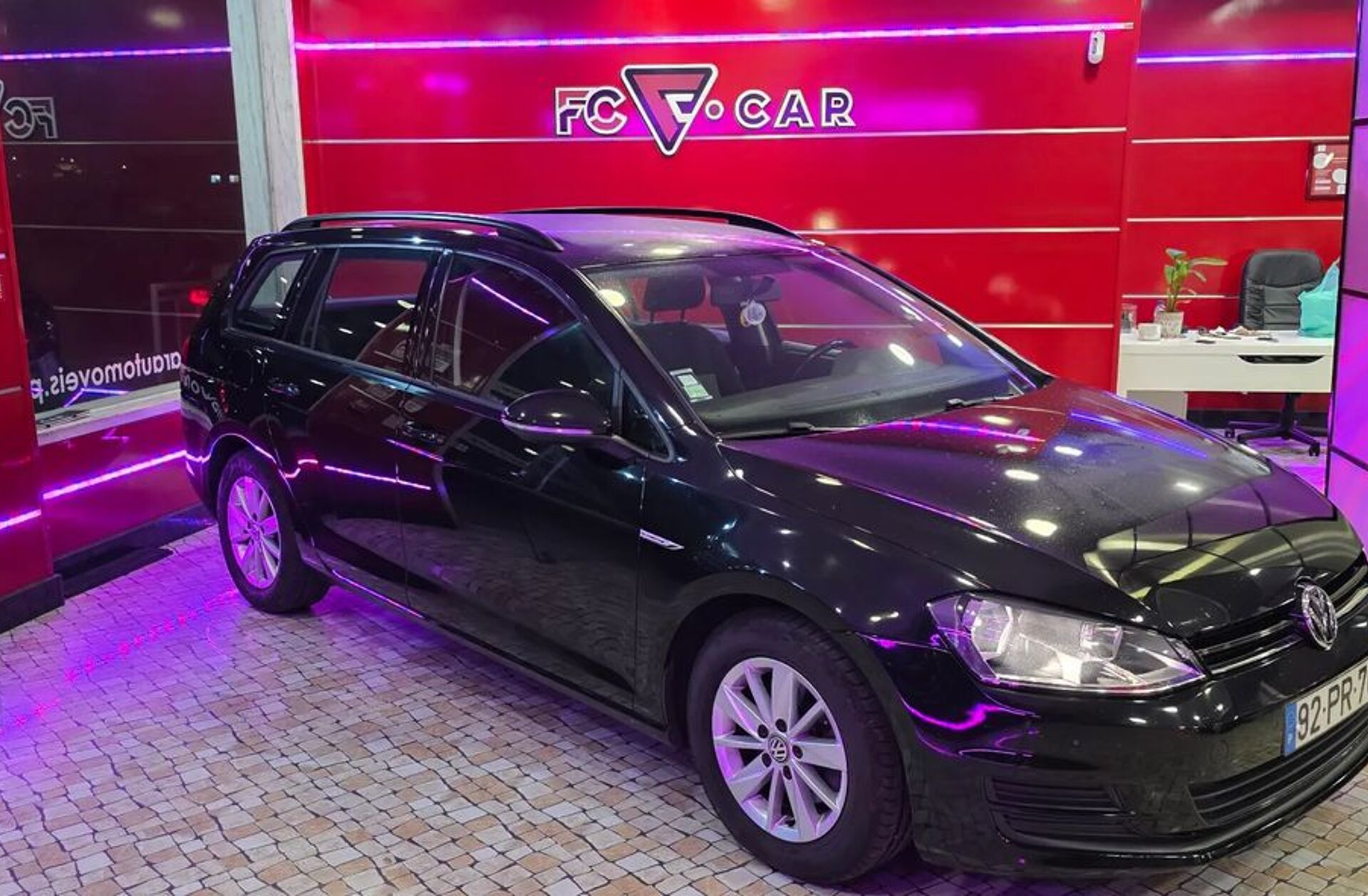 VOLKSWAGEN Golf 1.6 TDi BlueMotion Confortline