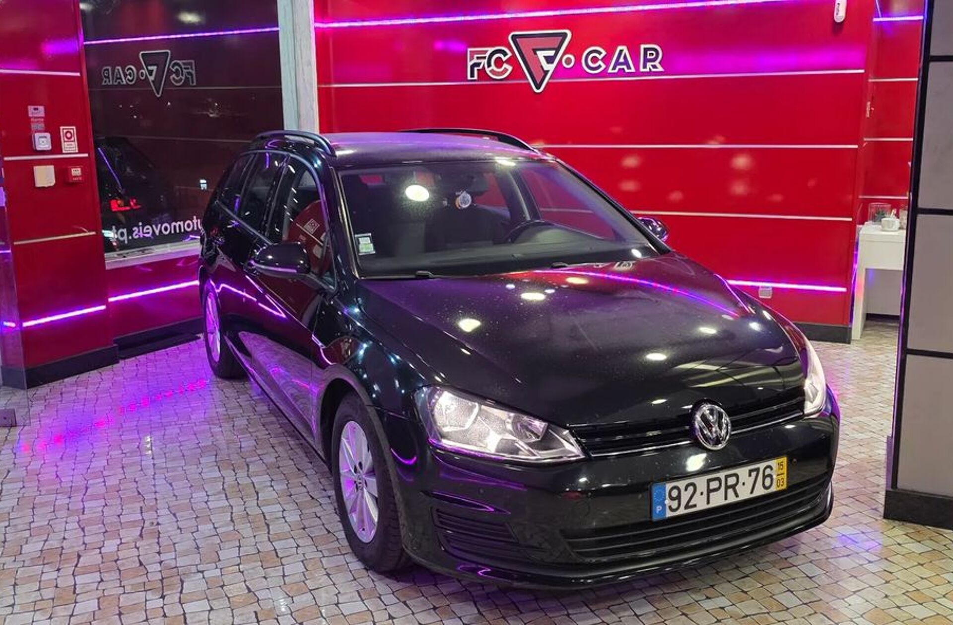 VOLKSWAGEN Golf 1.6 TDi BlueMotion Confortline