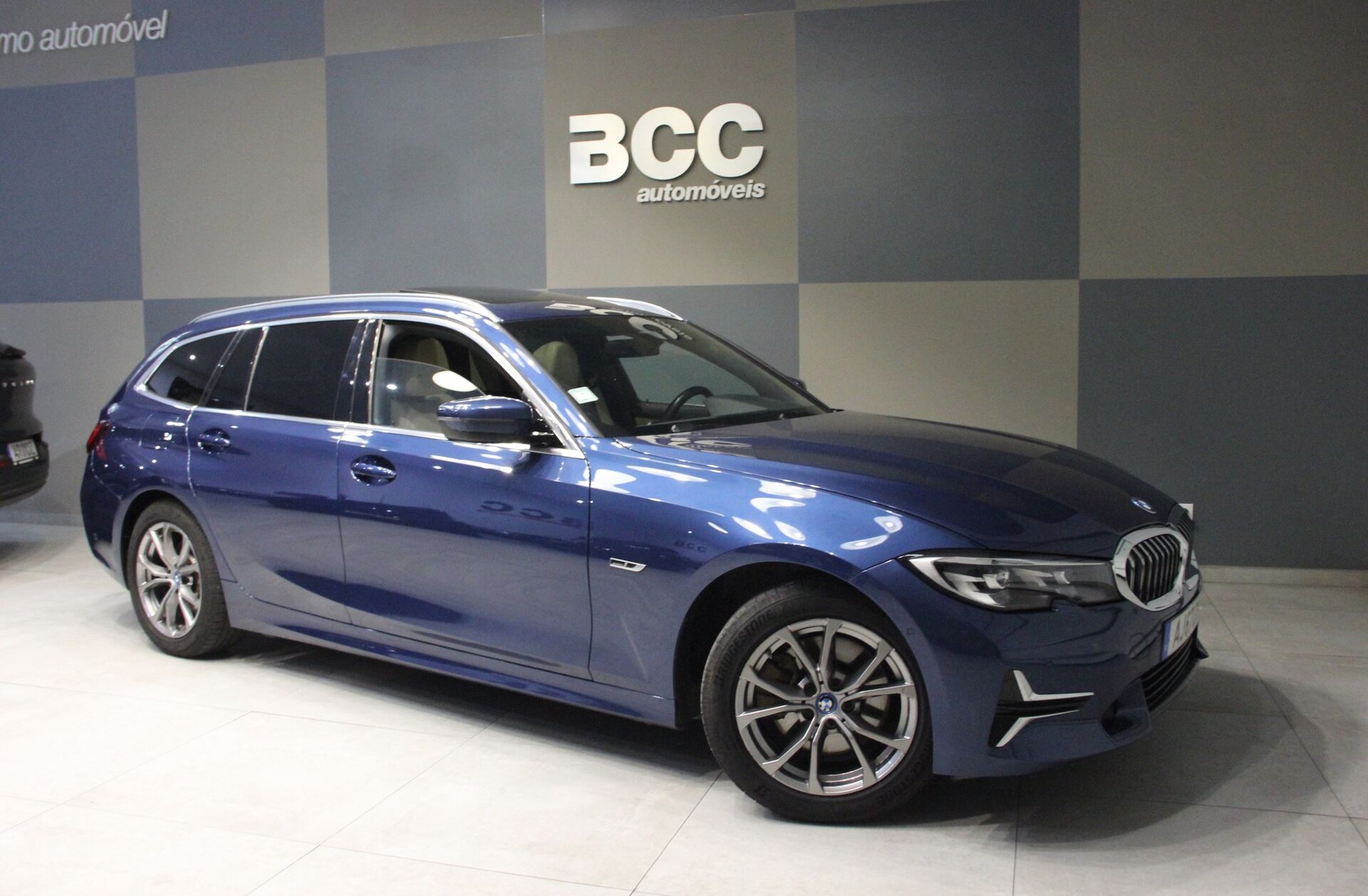 BMW Serie-3 320 e Touring Line Luxury Auto