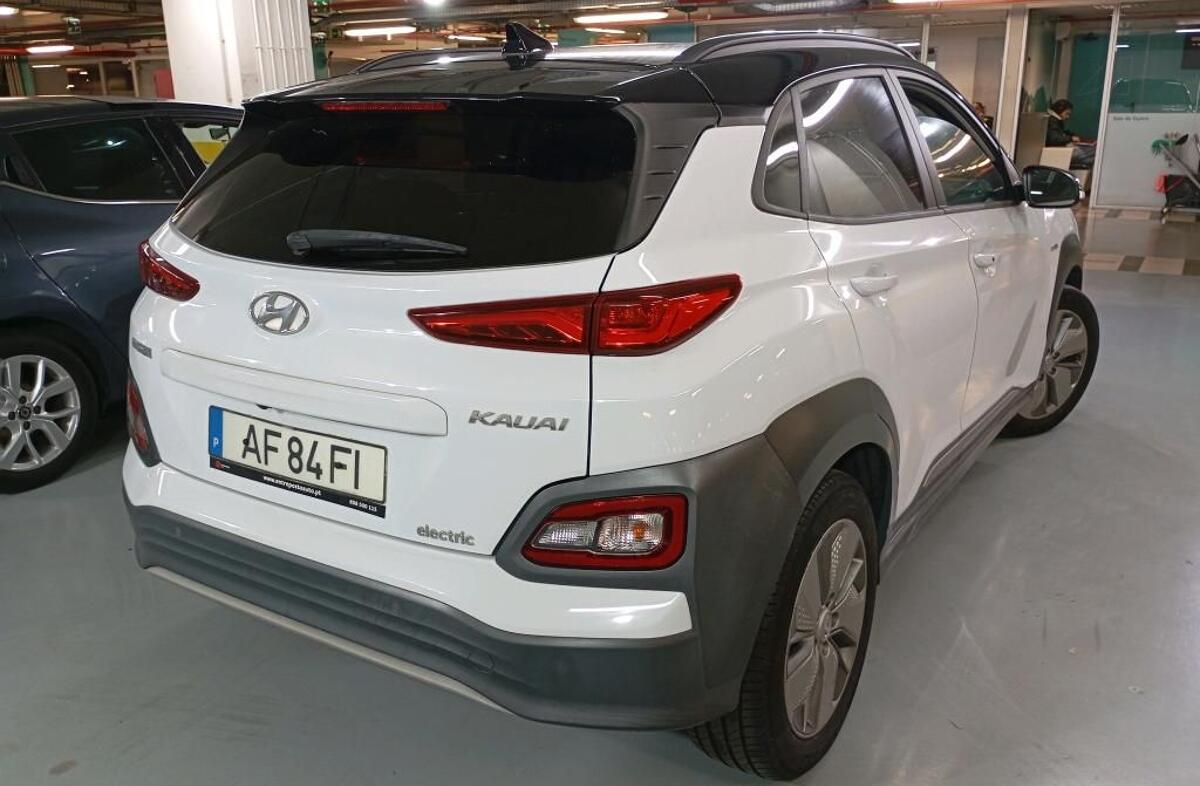 HYUNDAI Kauai EV 64 kWh Premium
