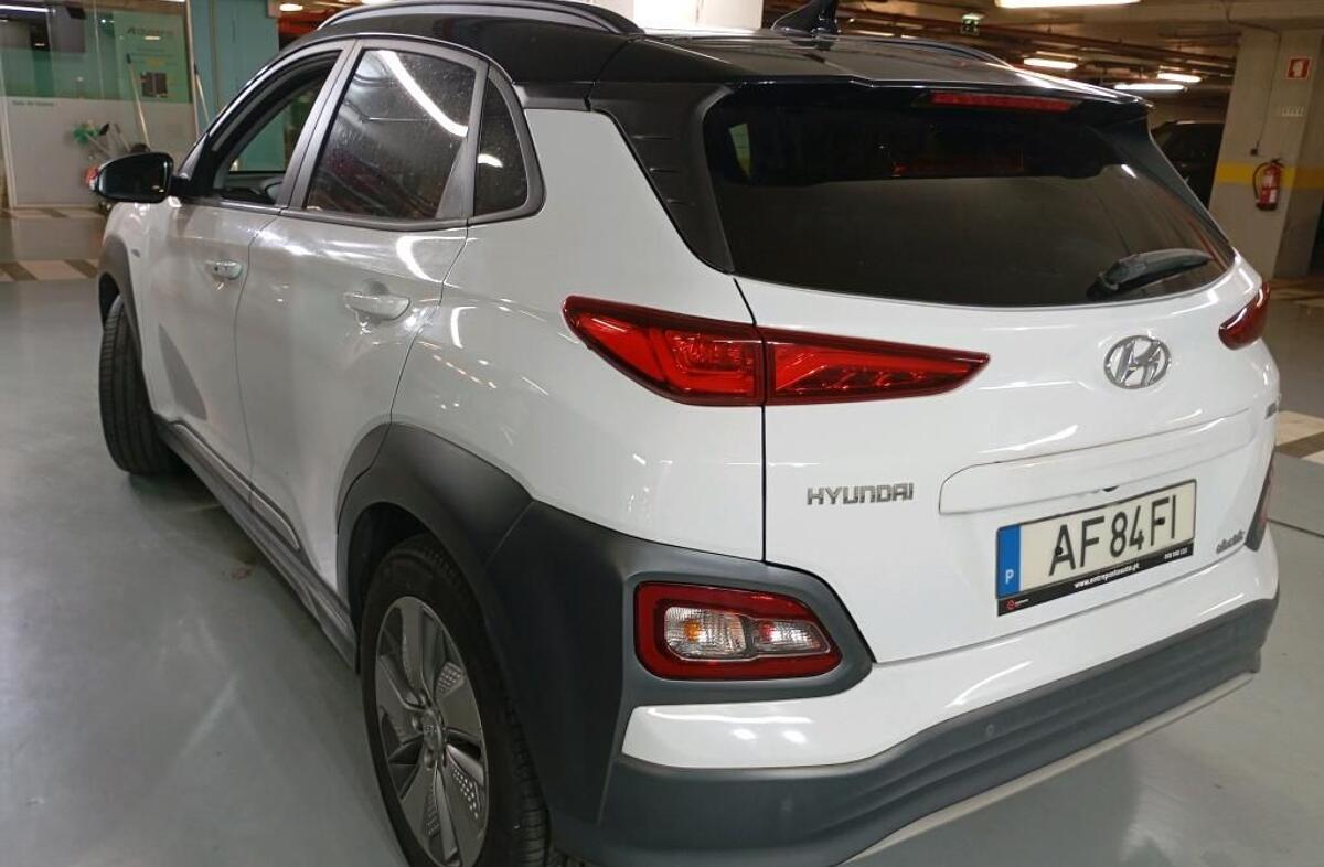 HYUNDAI Kauai EV 64 kWh Premium