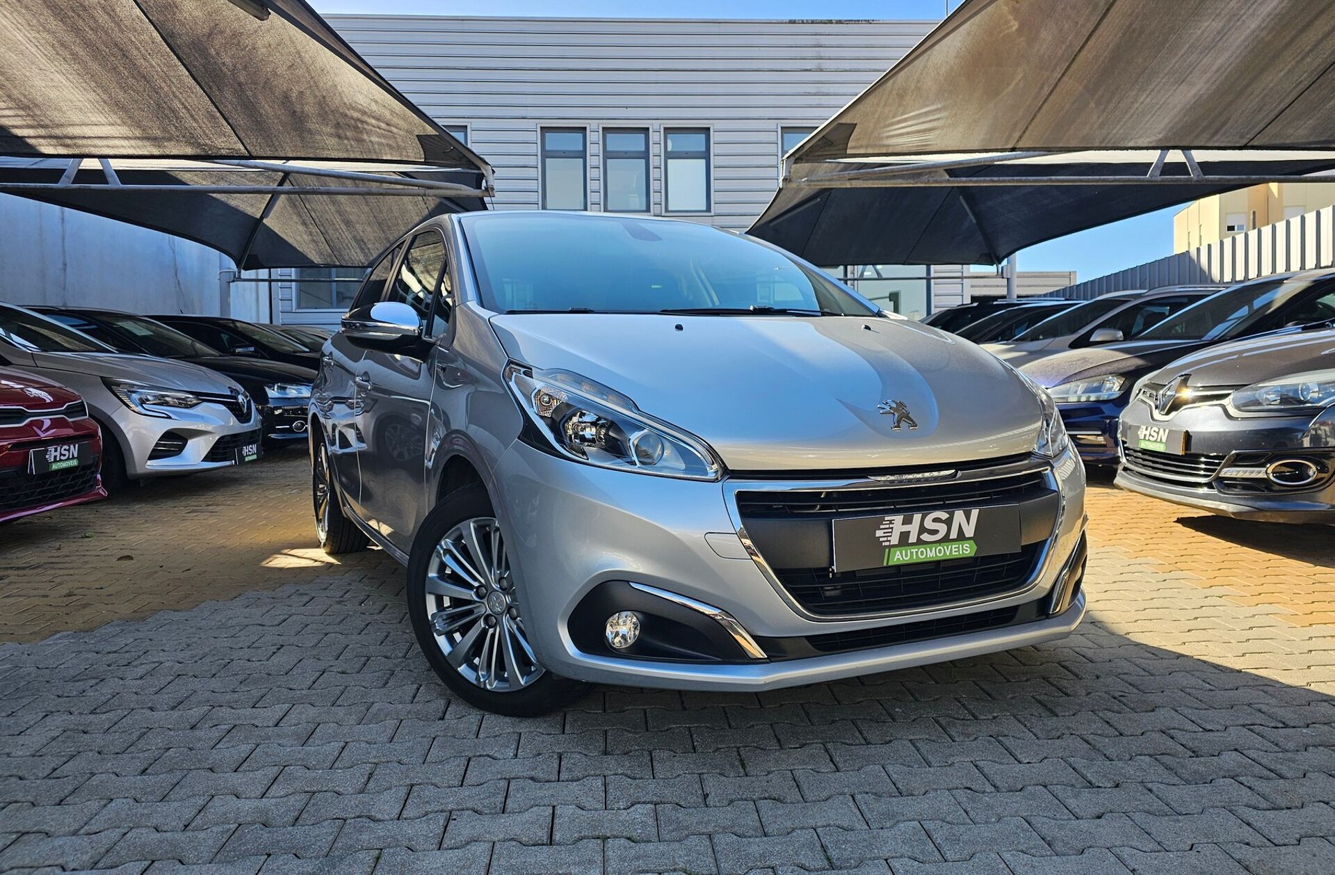 PEUGEOT 208 1.2 PureTech Style