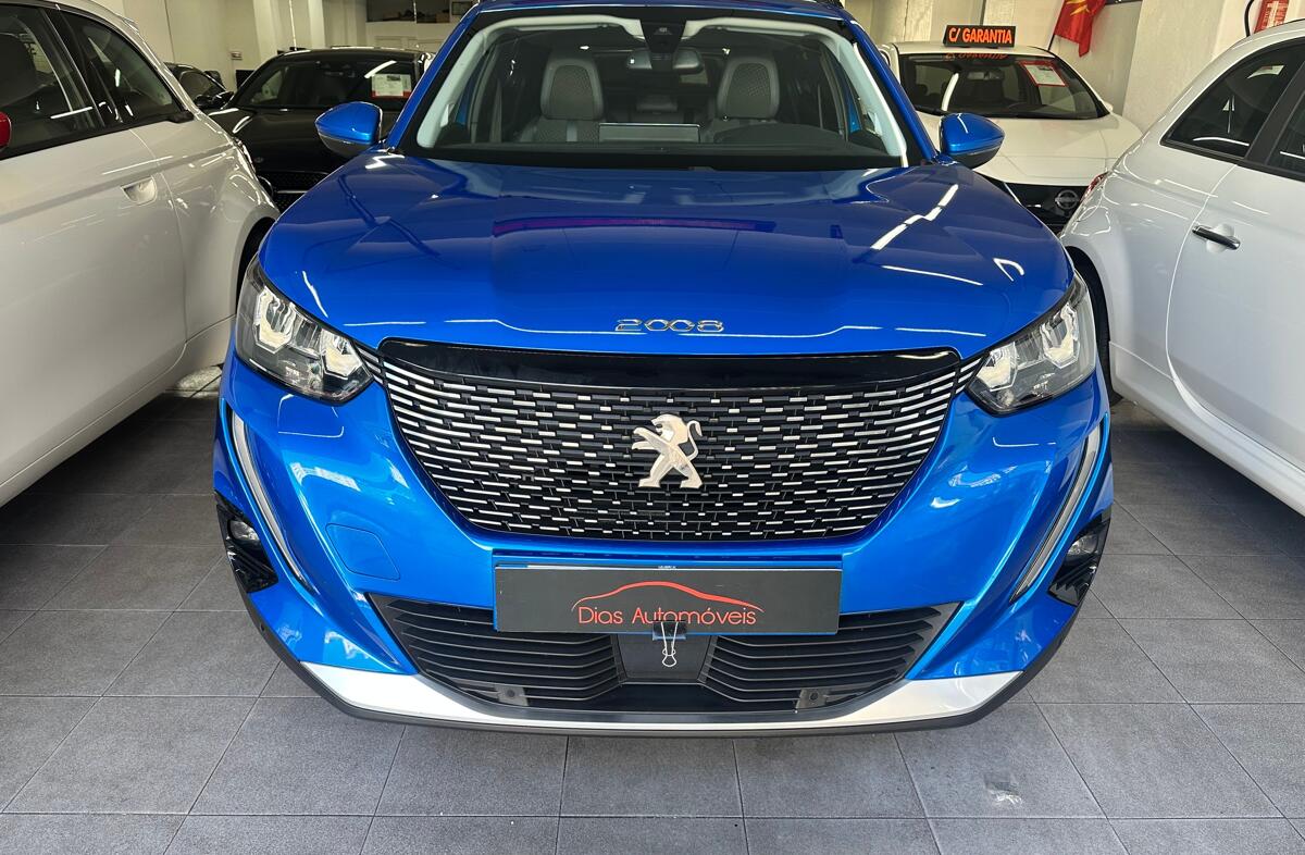 PEUGEOT 2008 1.2 PureTech Allure