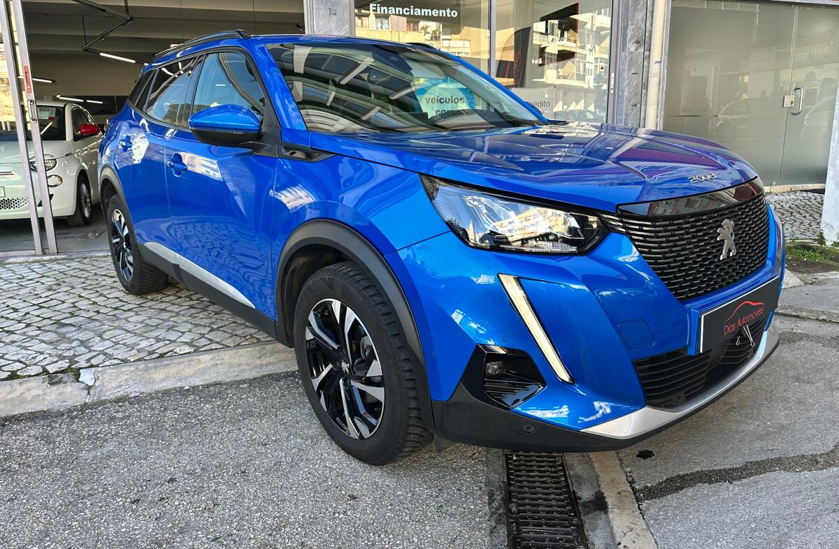 PEUGEOT 2008 1.2 PureTech Allure