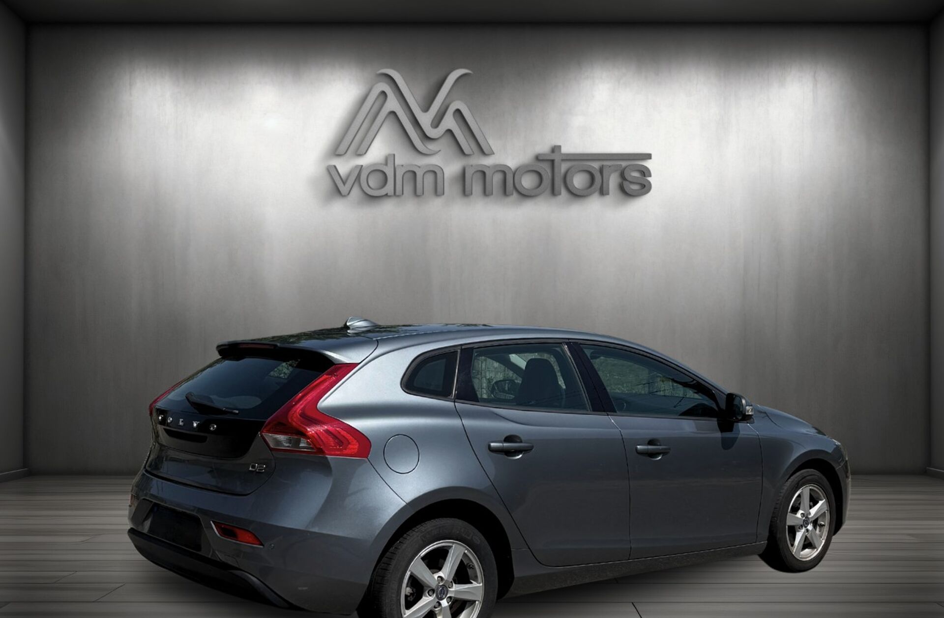 VOLVO V40 1.6 D2 Momentum Eco