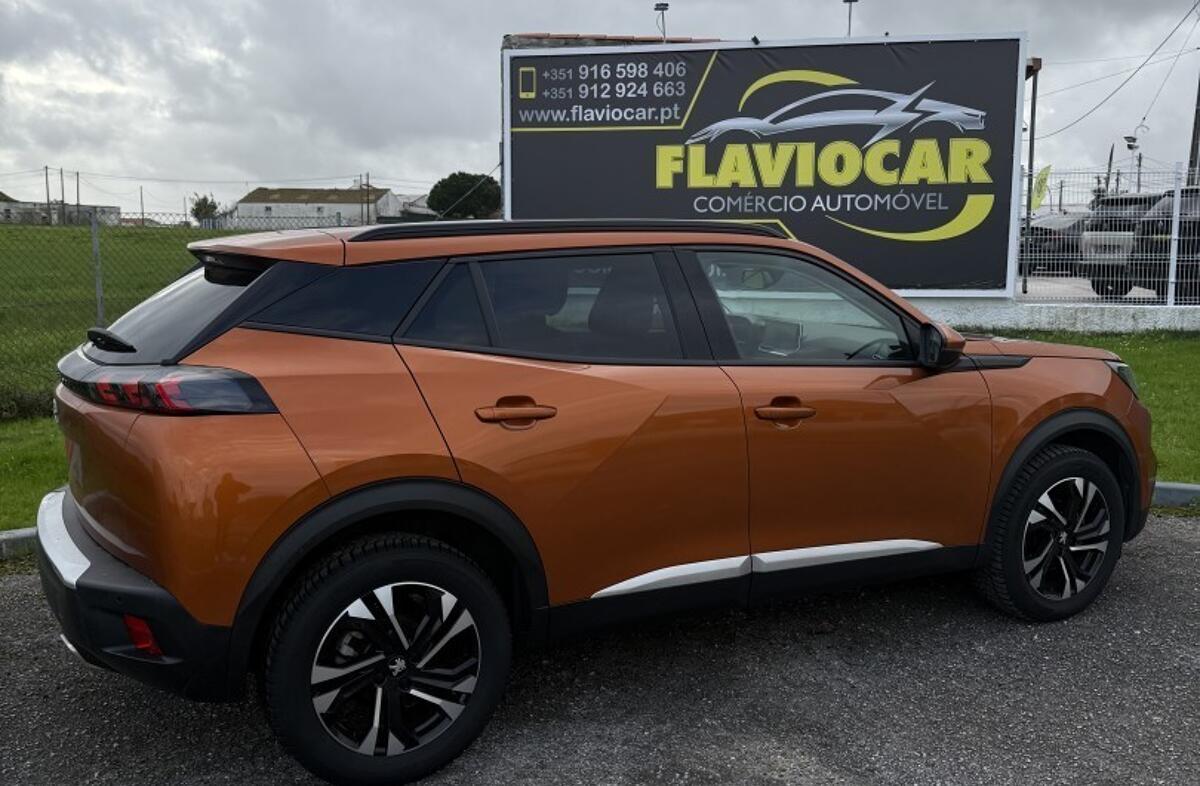 PEUGEOT 2008 1.2 PureTech Allure Pack EAT8