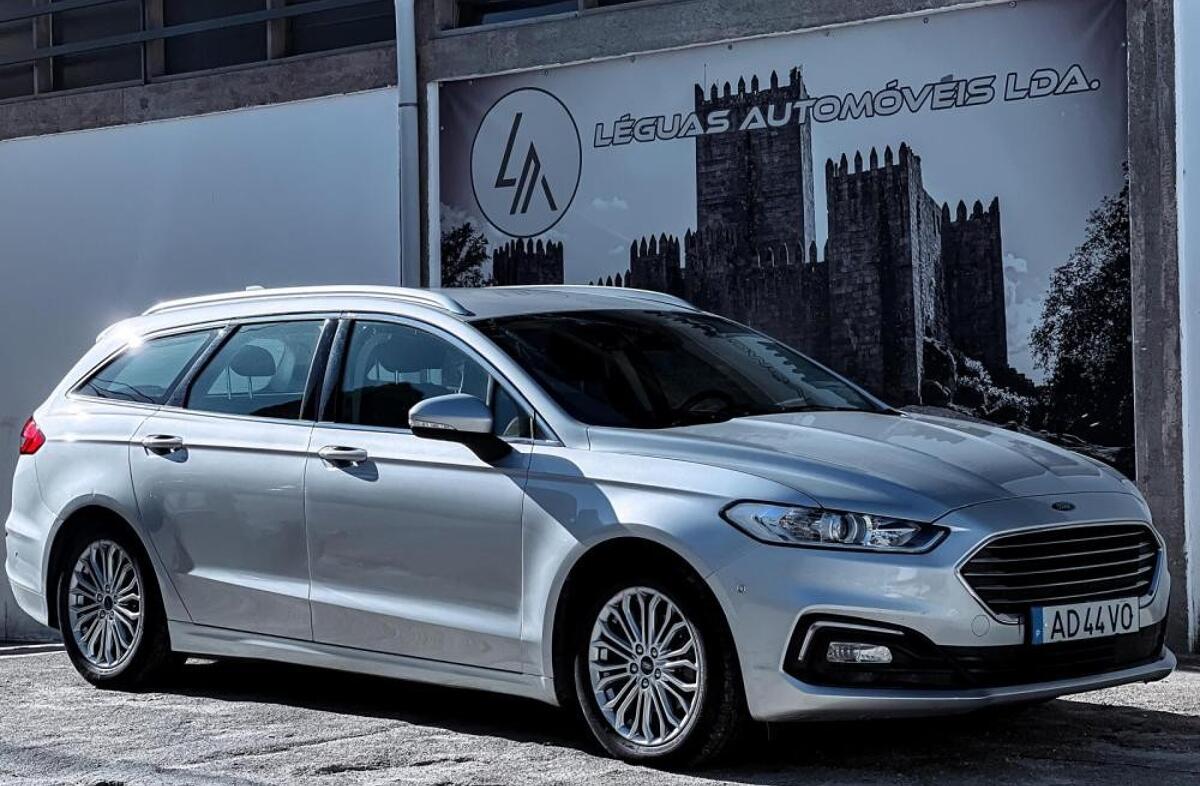 FORD Mondeo 2.0 HEV Titanium