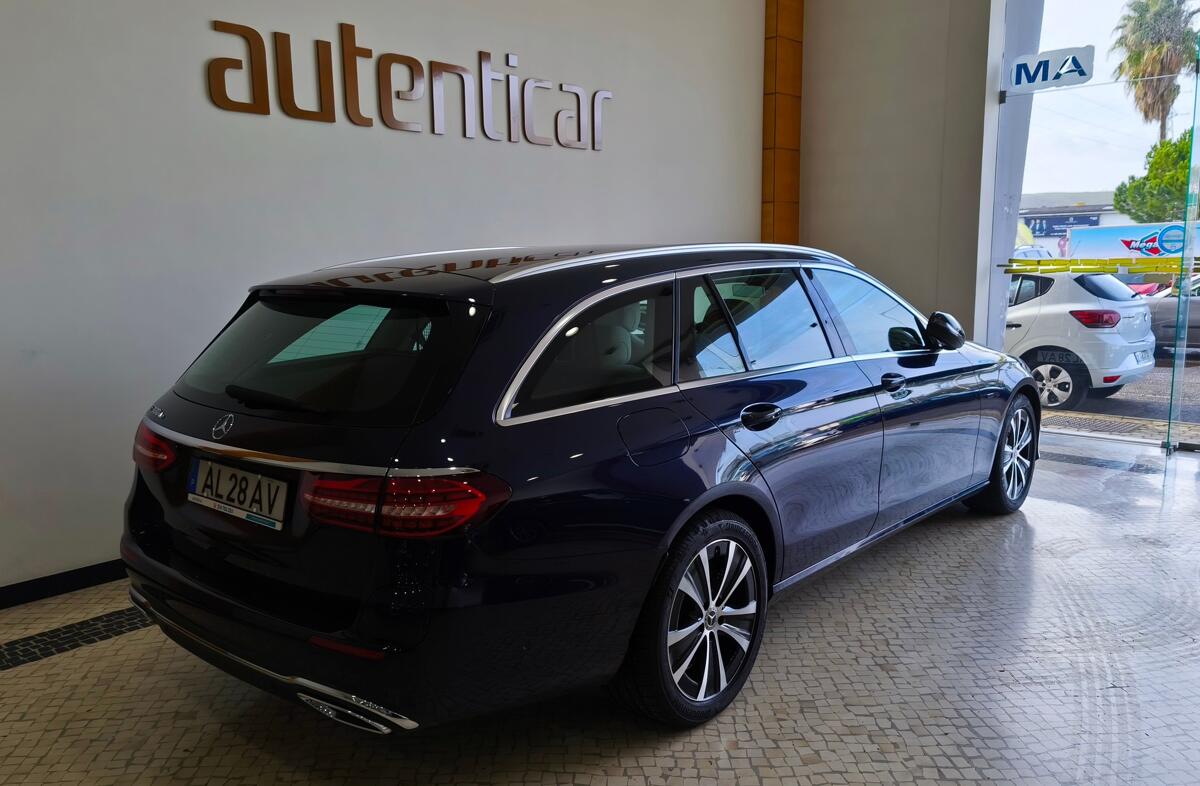 MERCEDES Classe E E 300 de Avantgarde