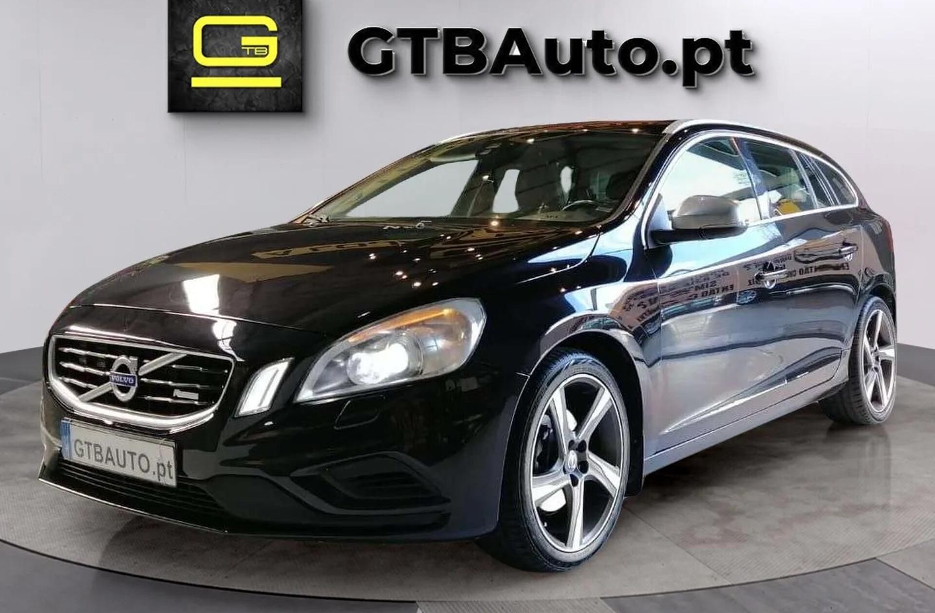 VOLVO V60 1.6 T4 R-Design