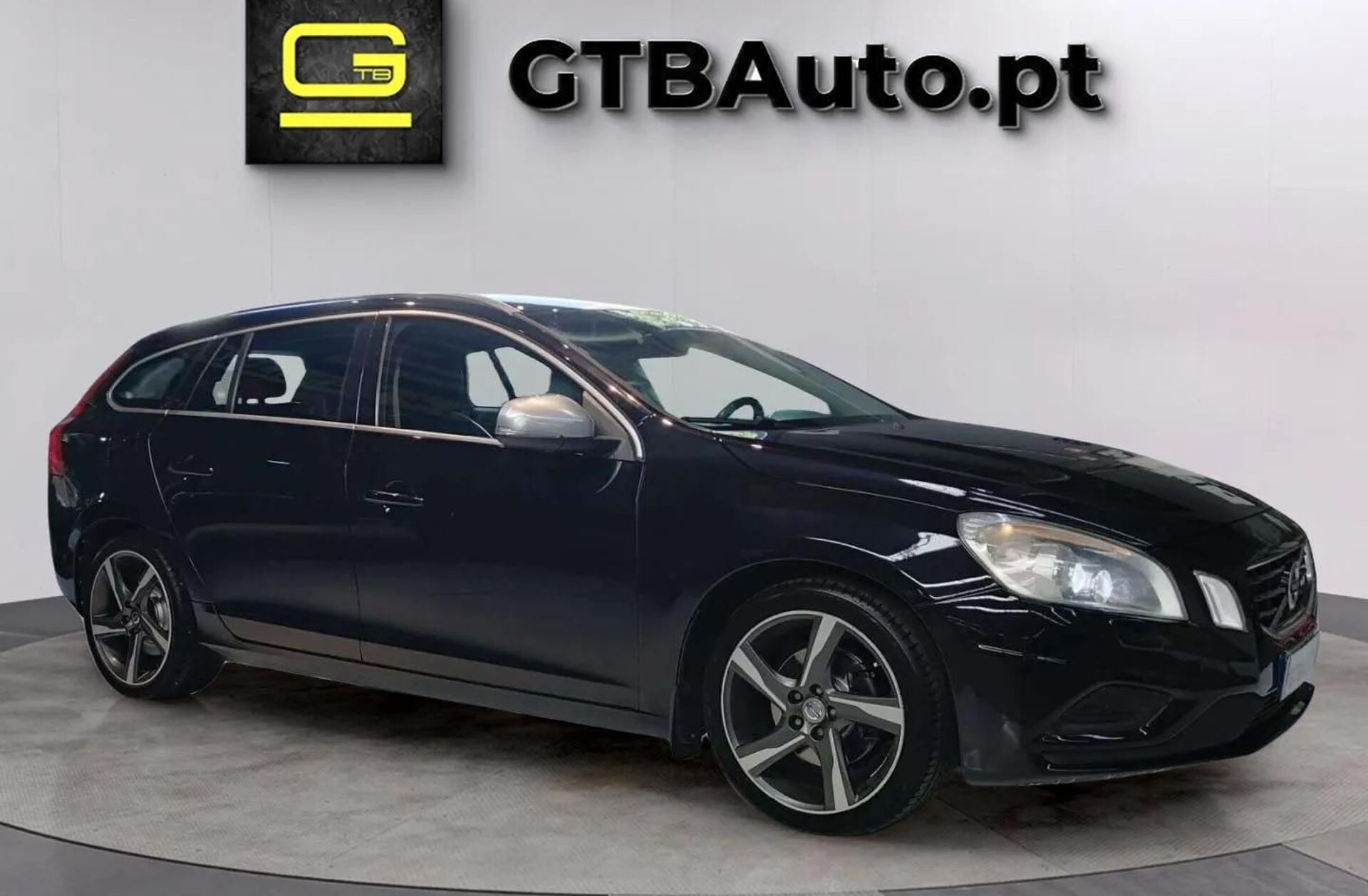 VOLVO V60 1.6 T4 R-Design