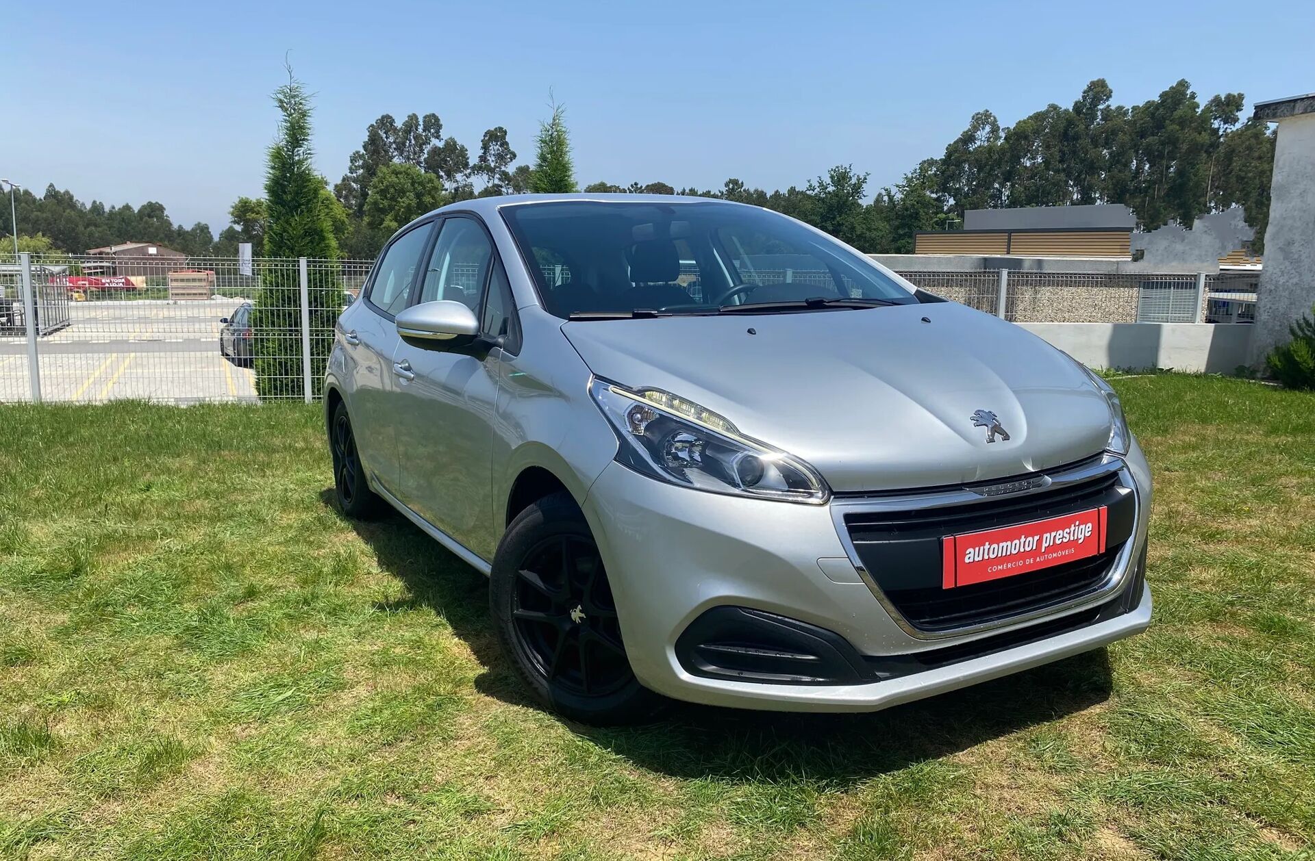 PEUGEOT 208 Pure tech