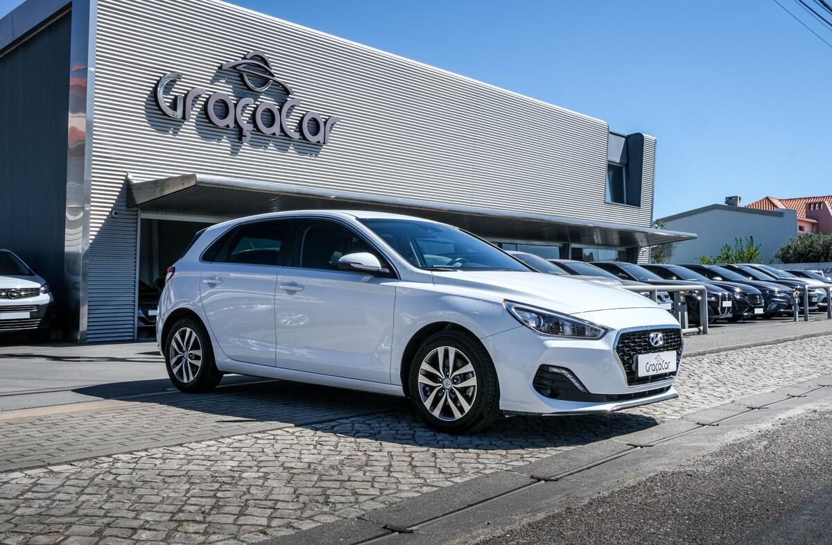 HYUNDAI i30 1.6 CRDi Style+Navi