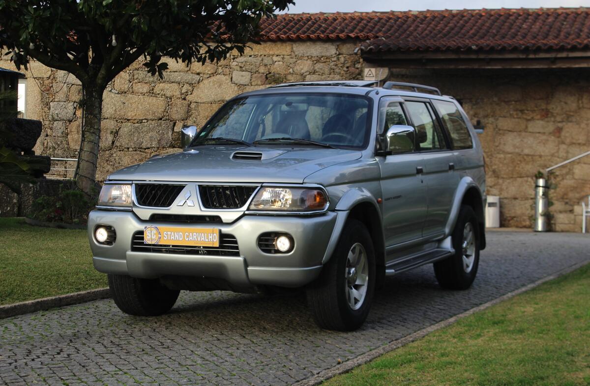 MITSUBISHI Pajero Sport 2.5 TD GLS