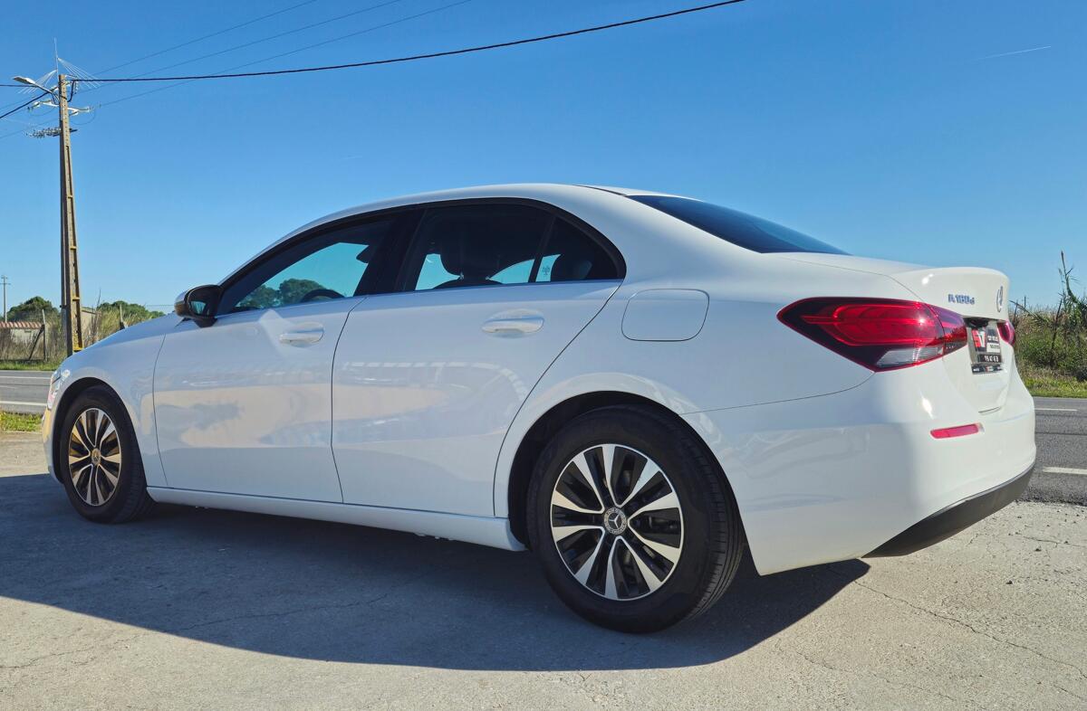 MERCEDES Classe A A 180 d Style Plus