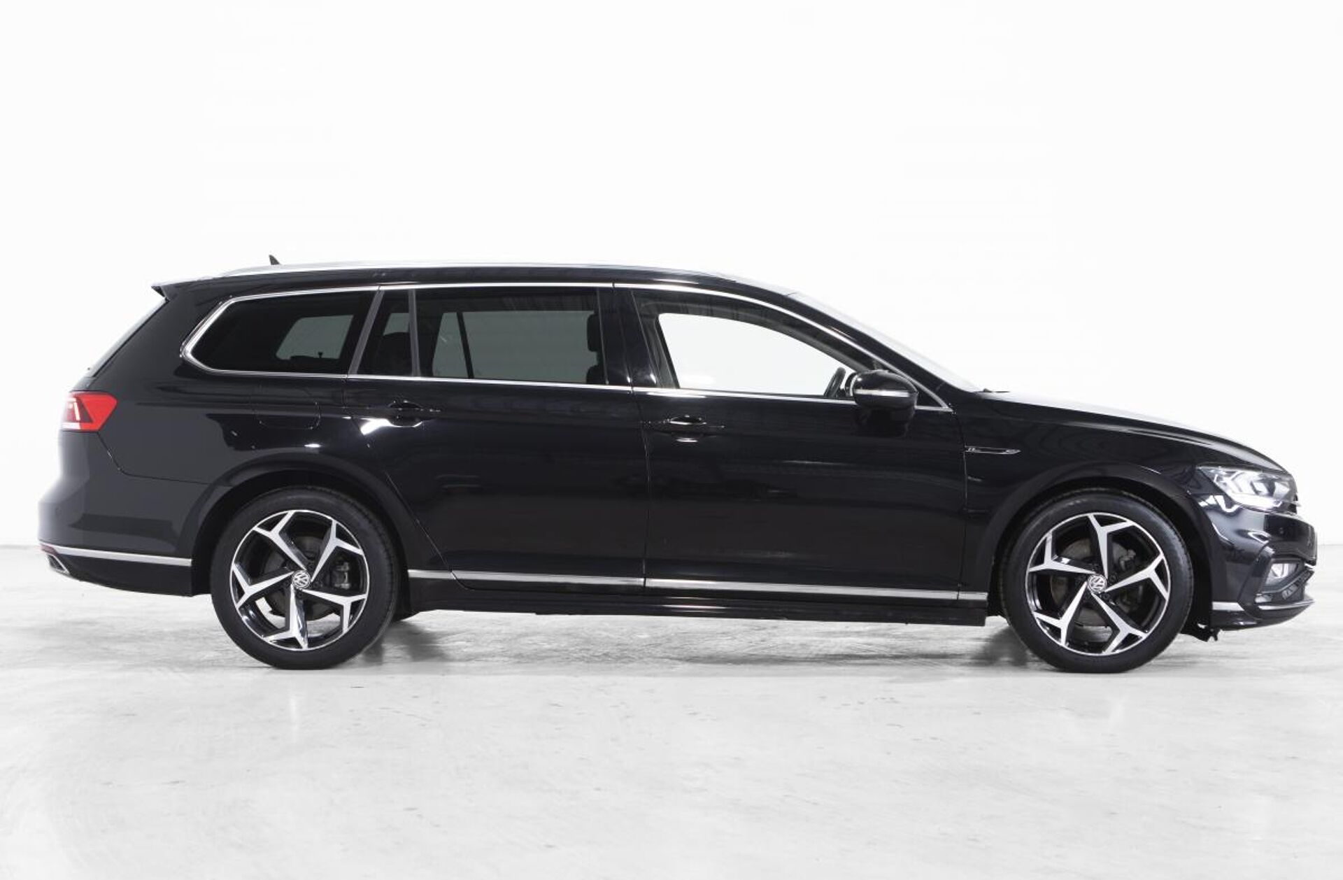 VOLKSWAGEN Passat 2.0 TDI Elegance DSG