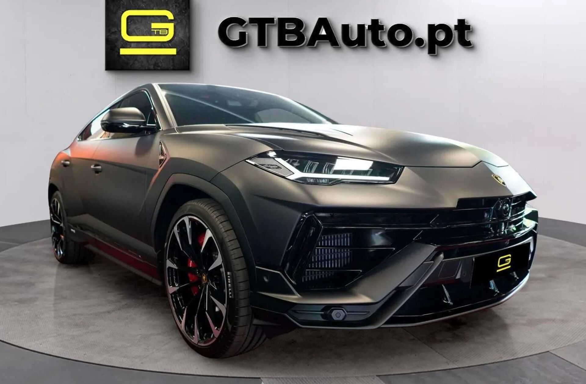 LAMBORGHINI Urus 4.0 V8 S