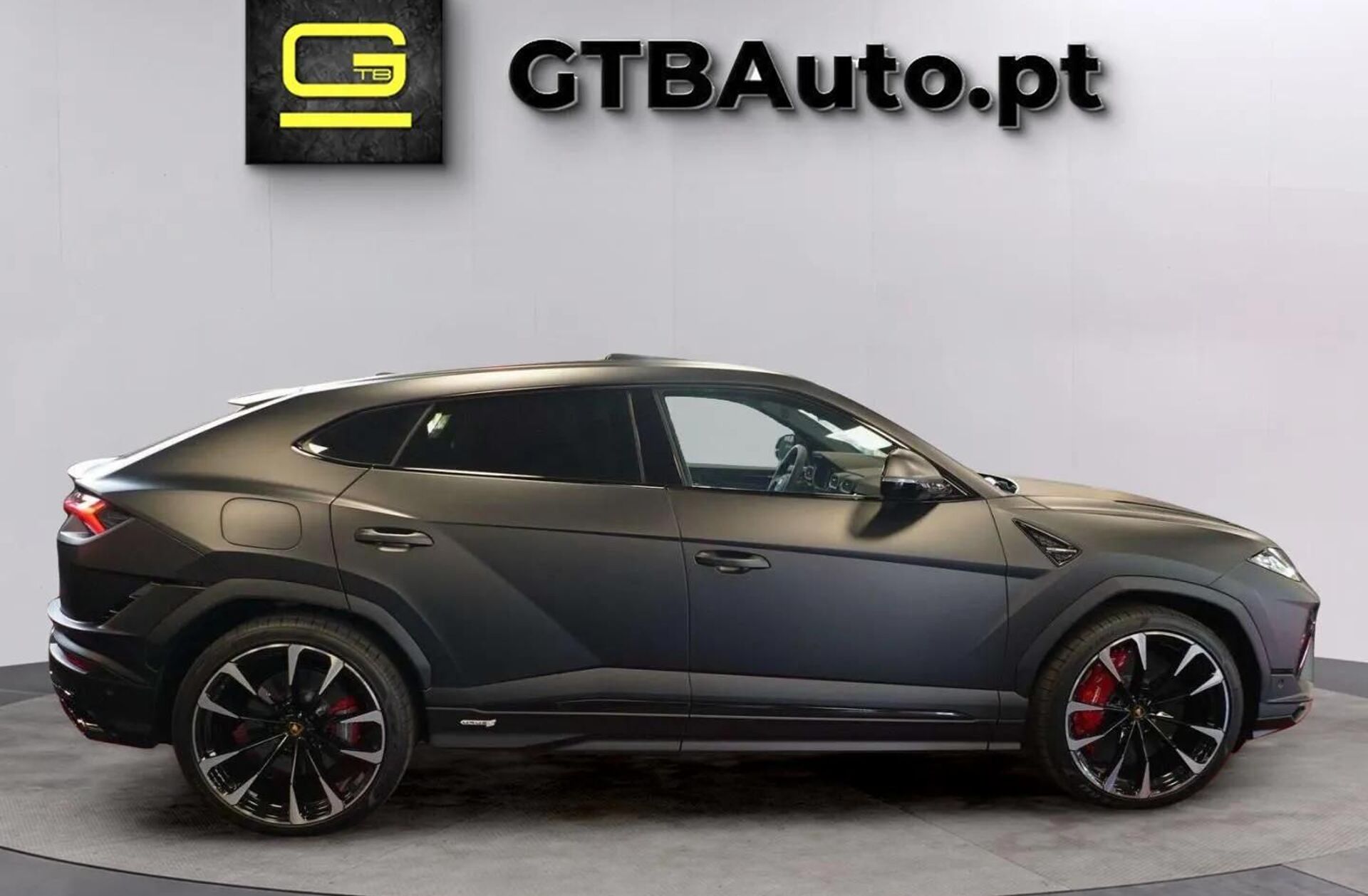 LAMBORGHINI Urus 4.0 V8 S