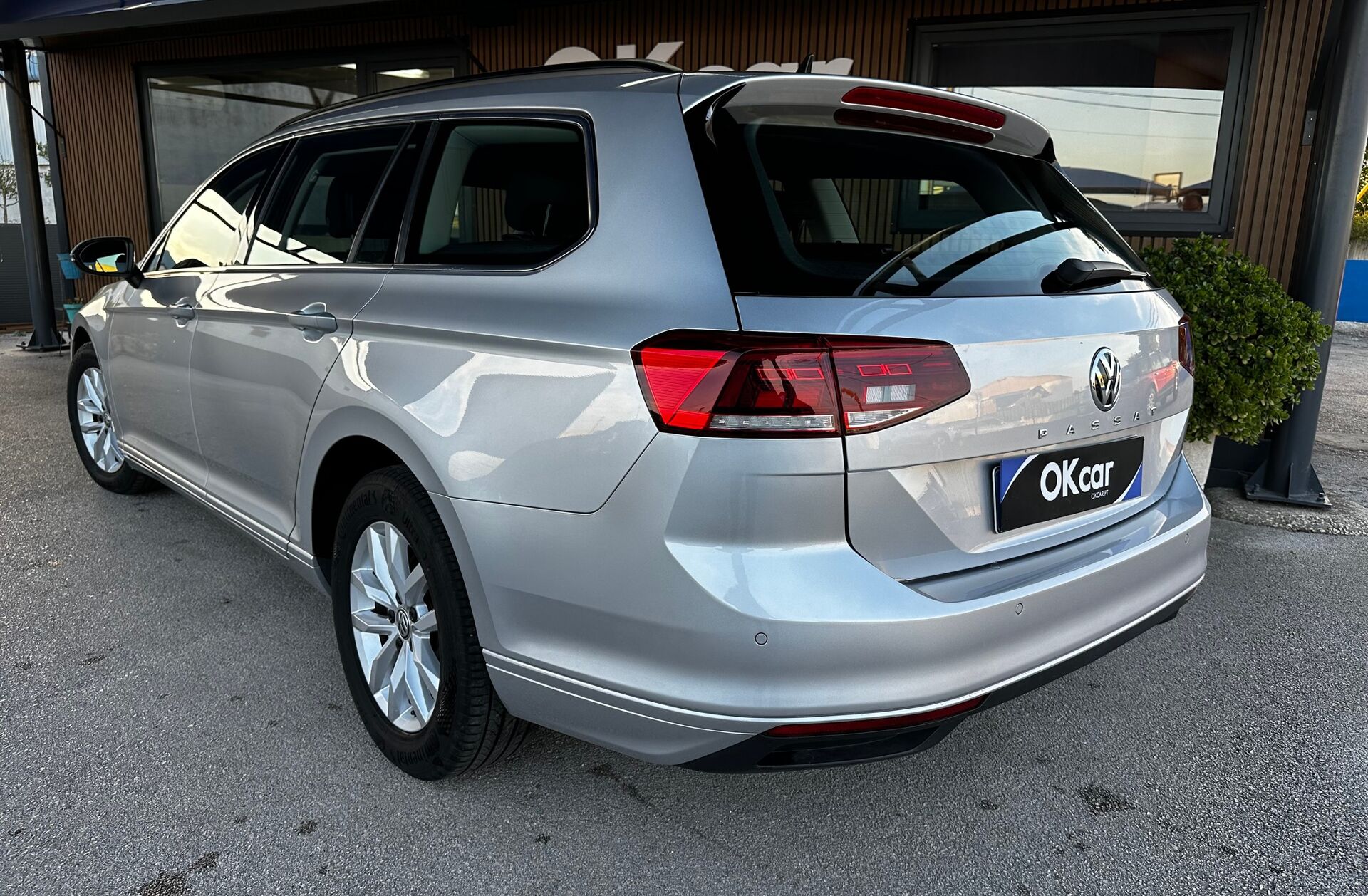 VOLKSWAGEN Passat 2.0 TDI Business DSG