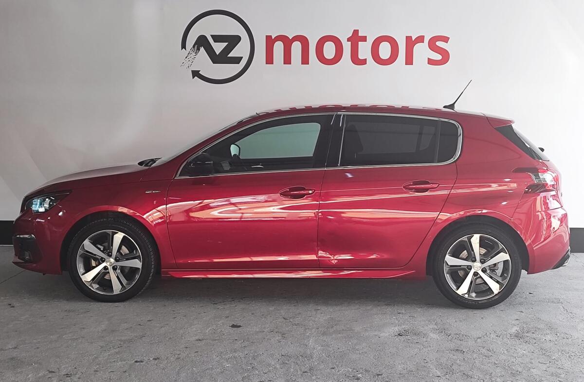 PEUGEOT 308 1.2 PureTech GT Line