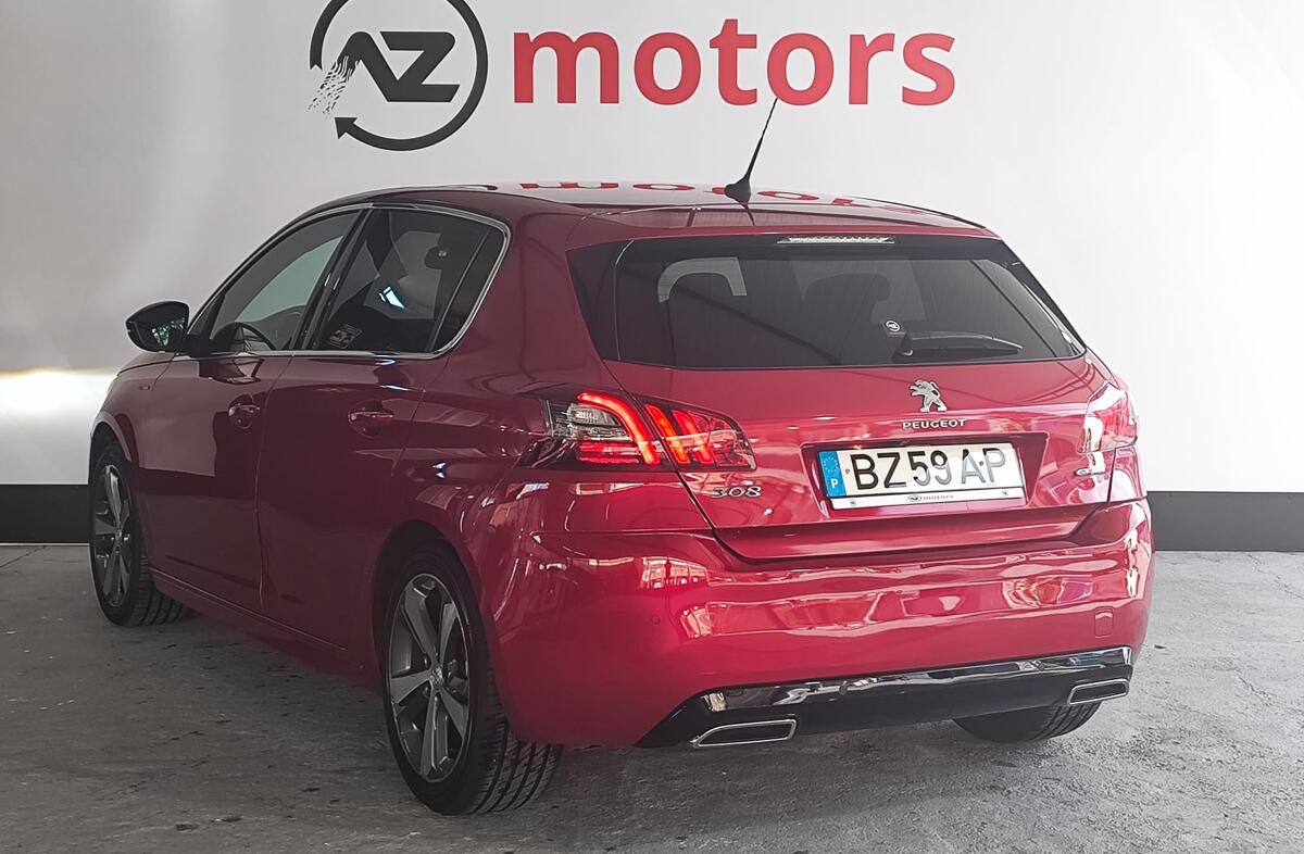 PEUGEOT 308 1.2 PureTech GT Line