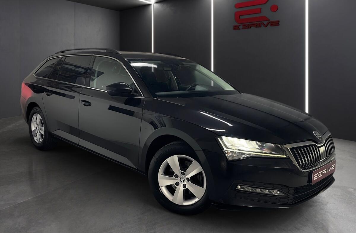 SKODA Superb 2.0 TDI Style DSG