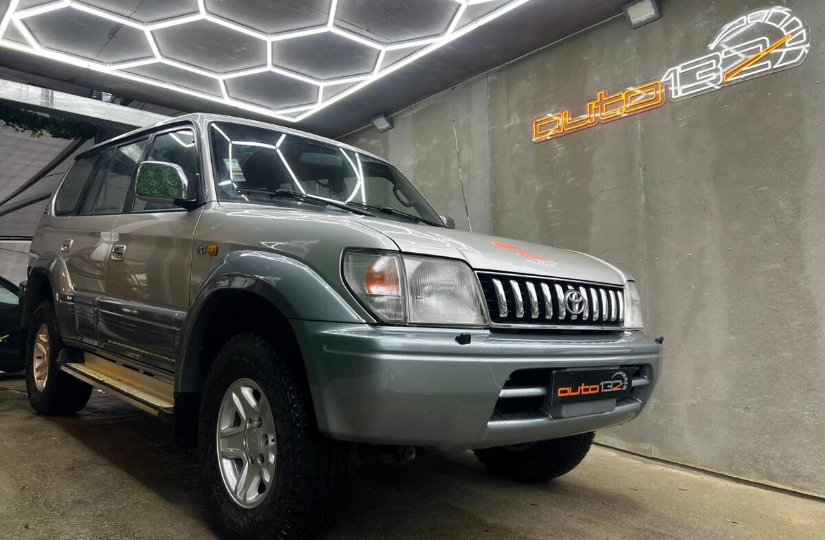 TOYOTA Land Cruiser 3.0 TD Pack 2