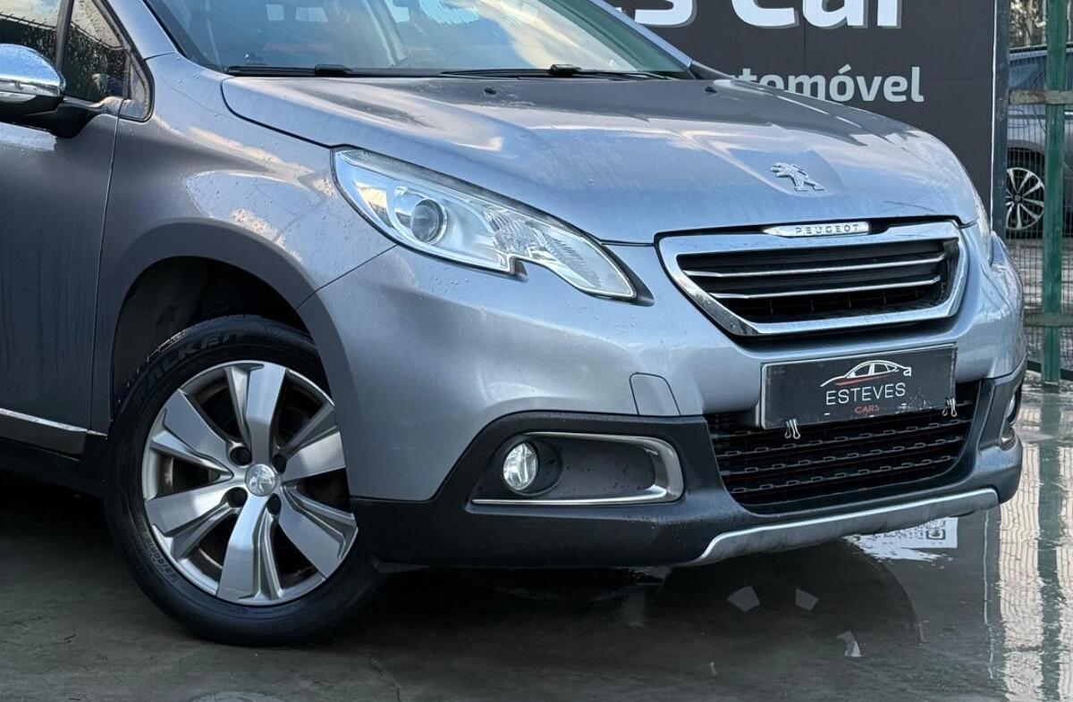 PEUGEOT 2008 1.2 PureTech Style