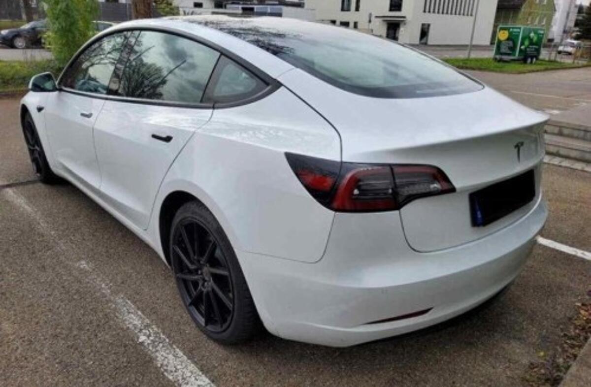 TESLA Model 3 Long Range Tração Integral