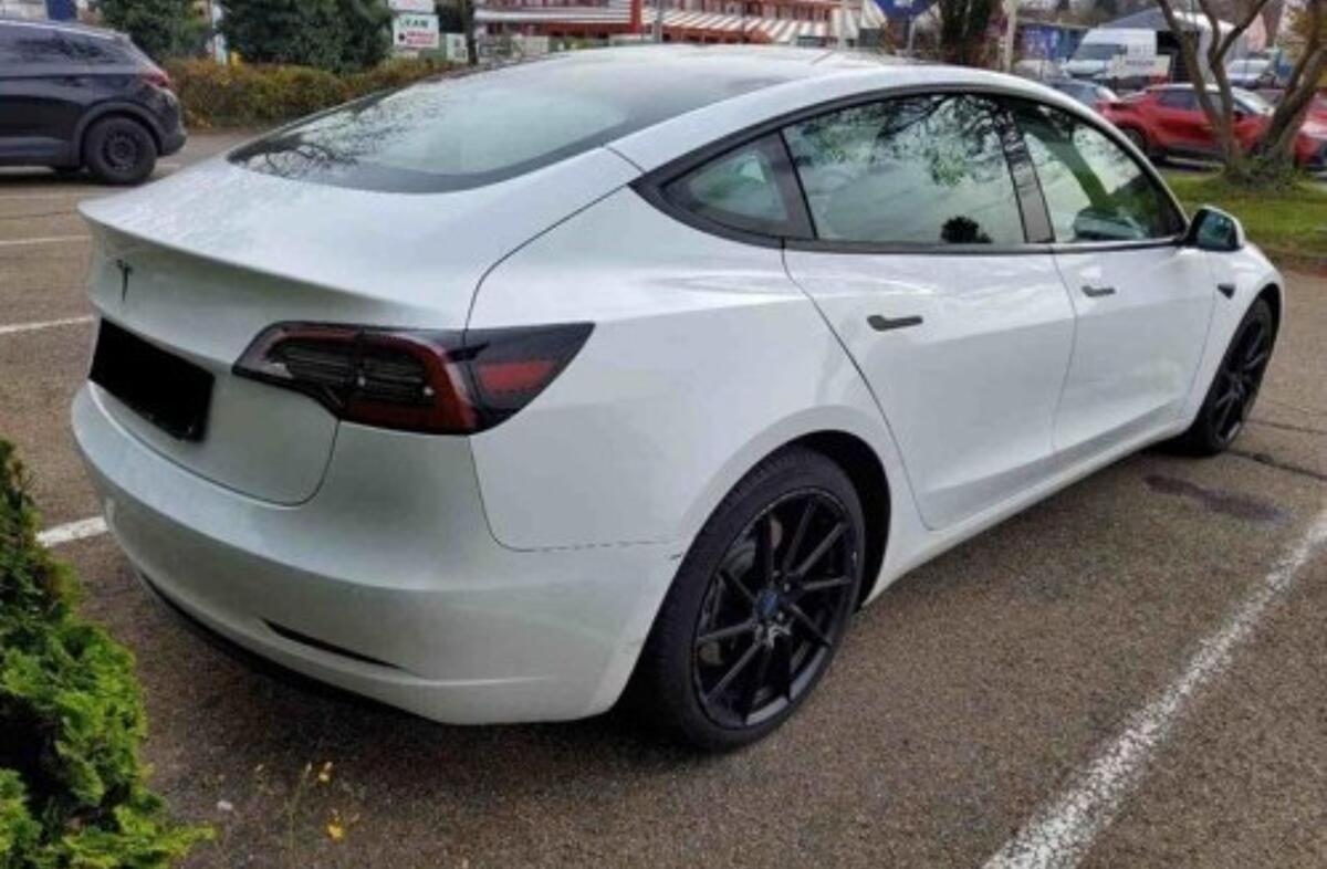 TESLA Model 3 Long Range Tração Integral